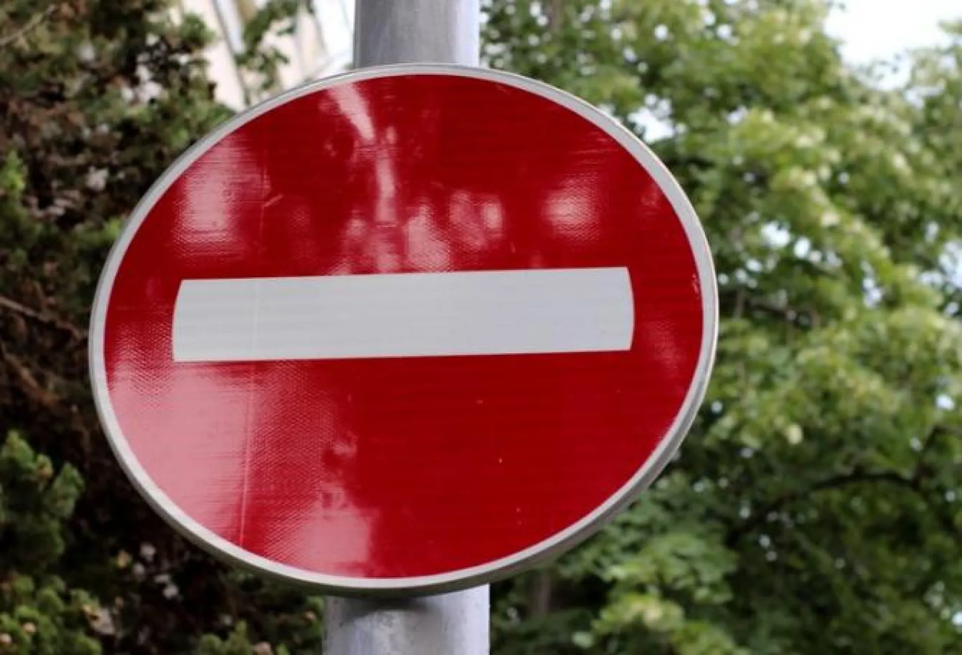 Въезд транспорта запретят на участке проезда в Барнауле