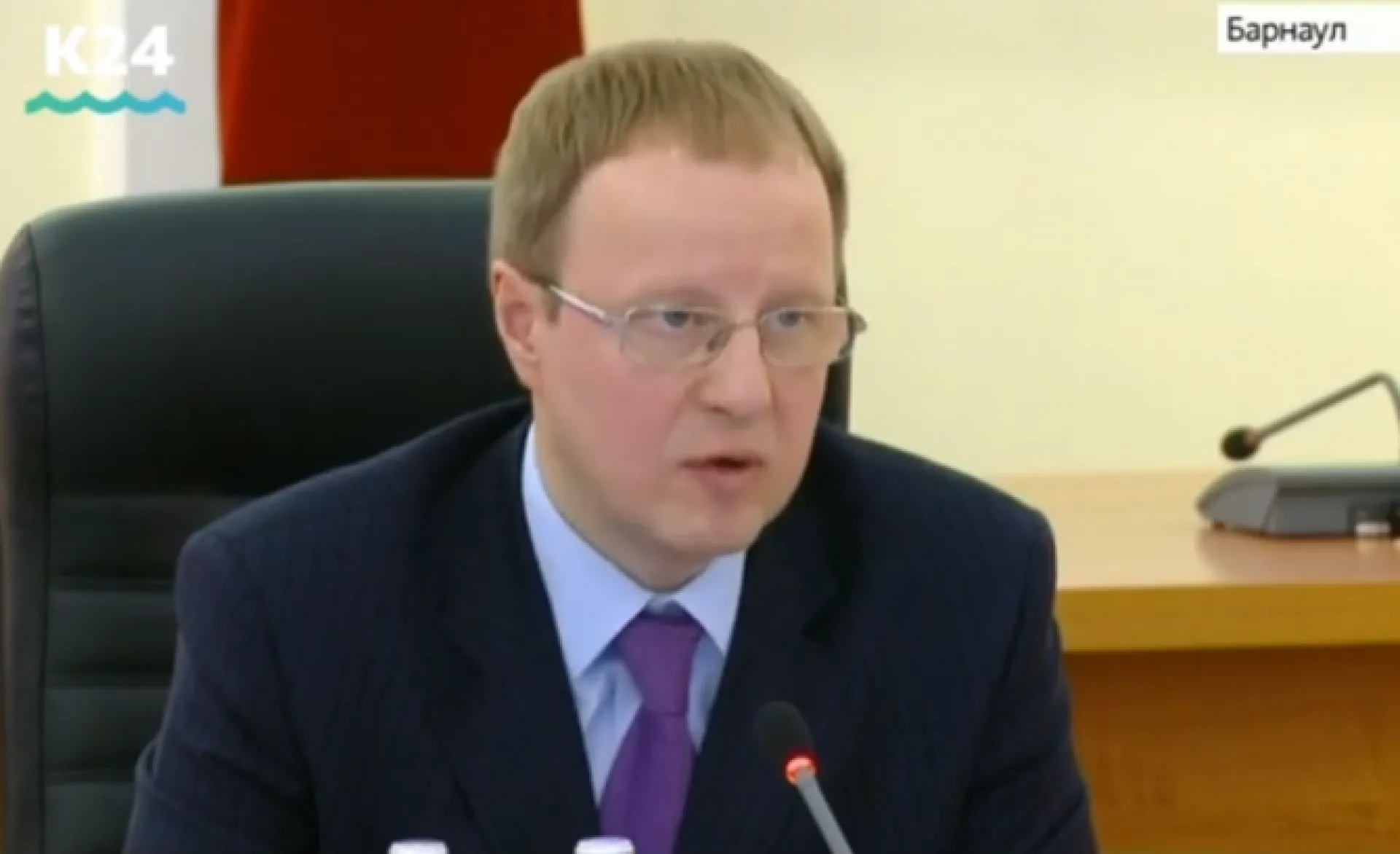 Губернатор Алтайского края Виктор Томенко одобрил действия министра образования региона в ситуации с барнаульской учительницей Губернатор Алтайского края Виктор Томенко одобрил действия министра образования региона в ситуации с барнаульской учительницей