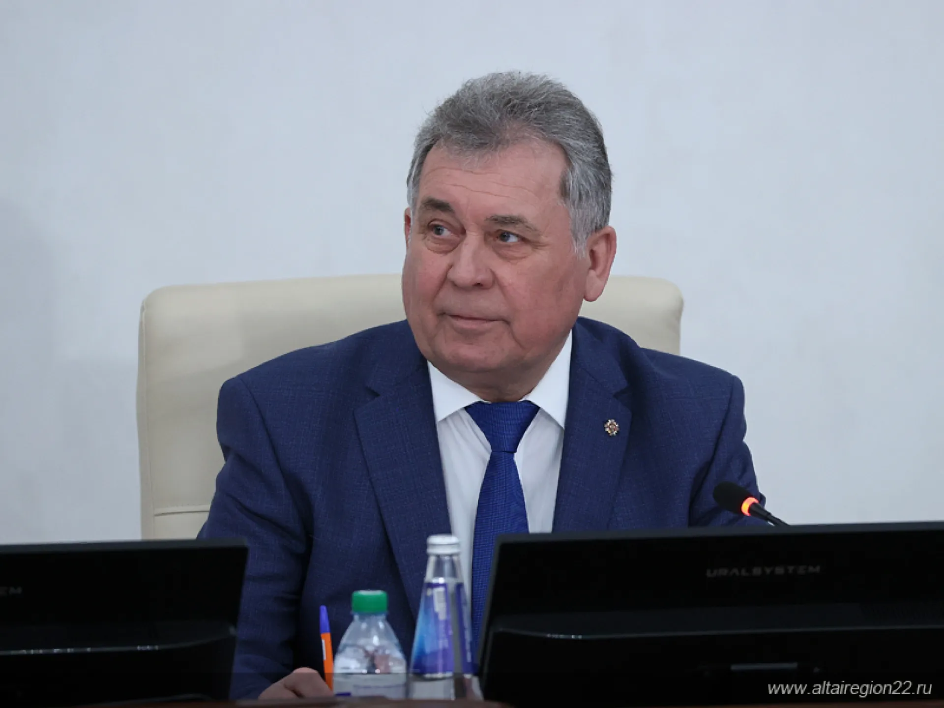 Председатель АКЗС Александр Романенко: Правительству и депутатам надо усилить темпы решения задач по повышению благосостояния жителей Алтайского края