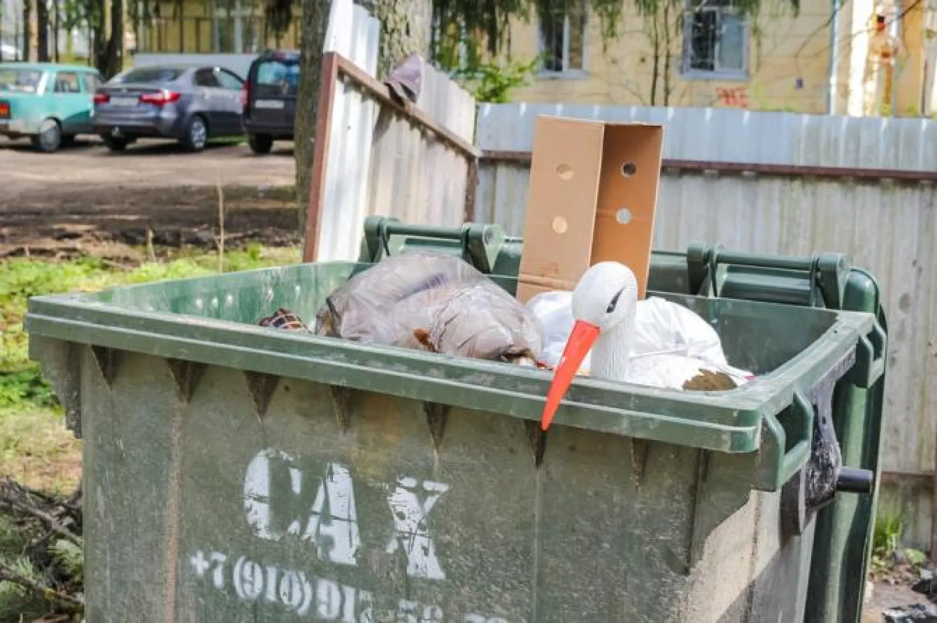 Виктор Томенко дал поручение снизить тарифы на вывоз ТКО в наиболее проблемных зонах