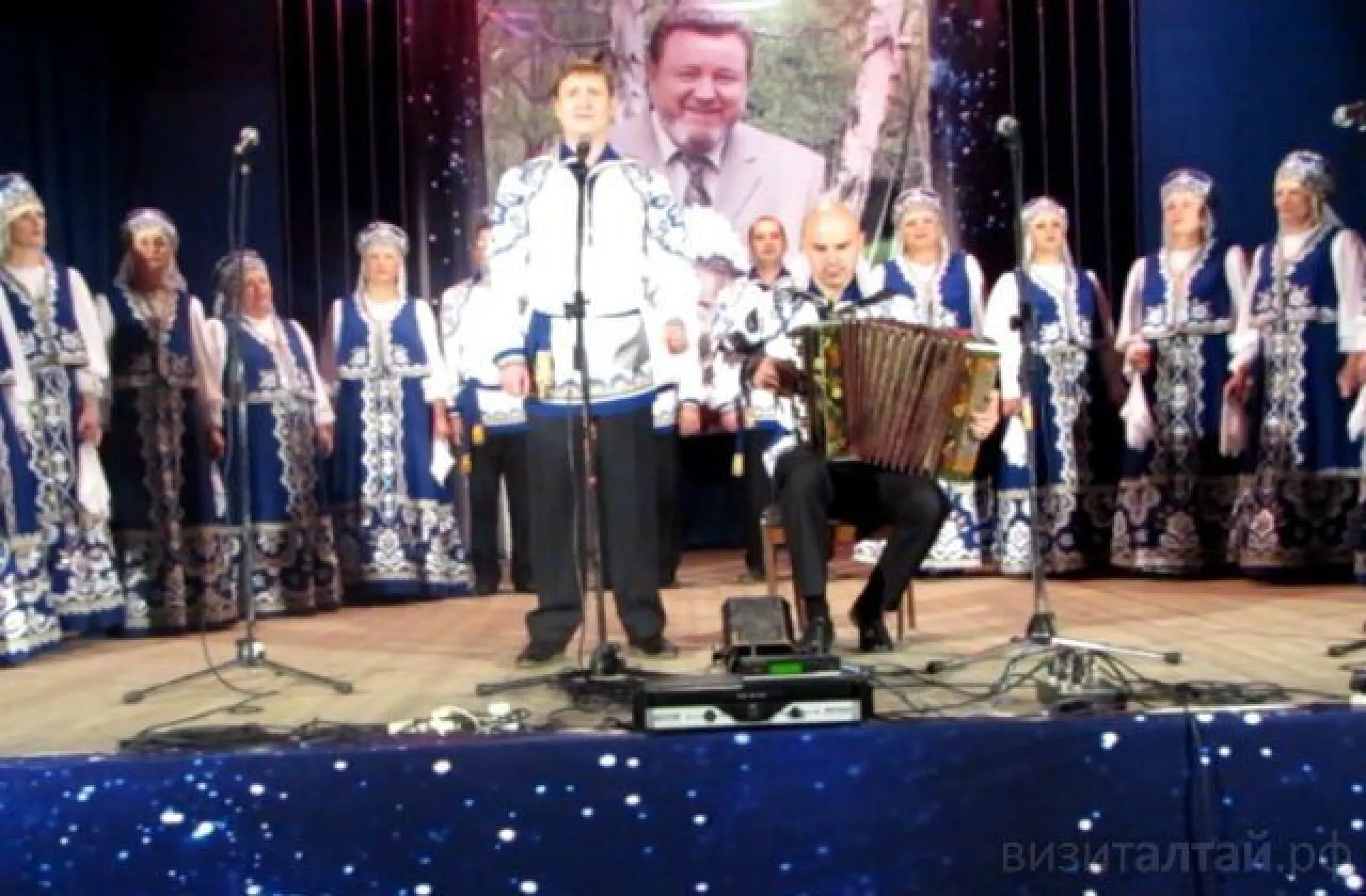 Хор из Верх-Обского выступит в Кремле