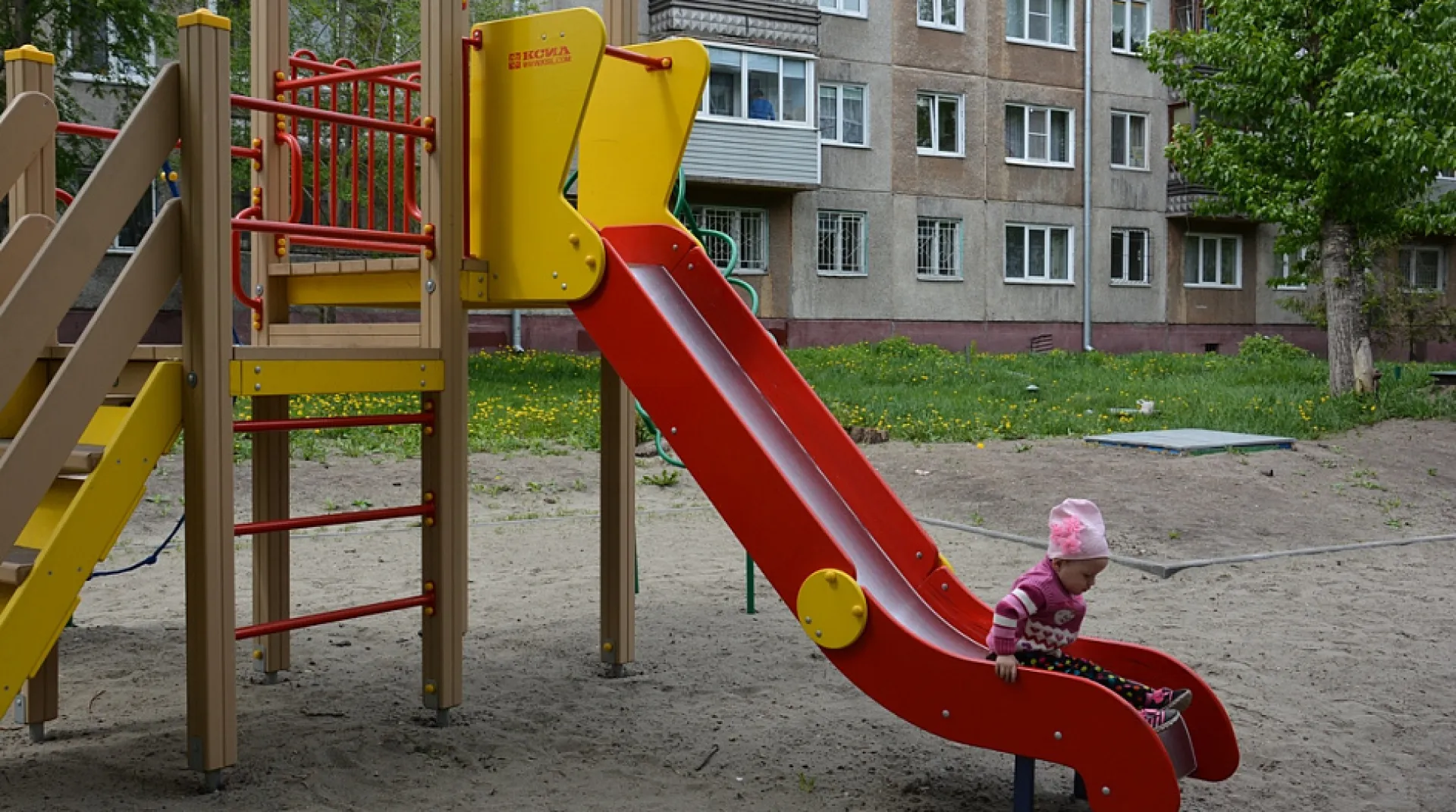 Проверка состояния дворов, отремонтированных в 2018 году, проходит в Барнауле 