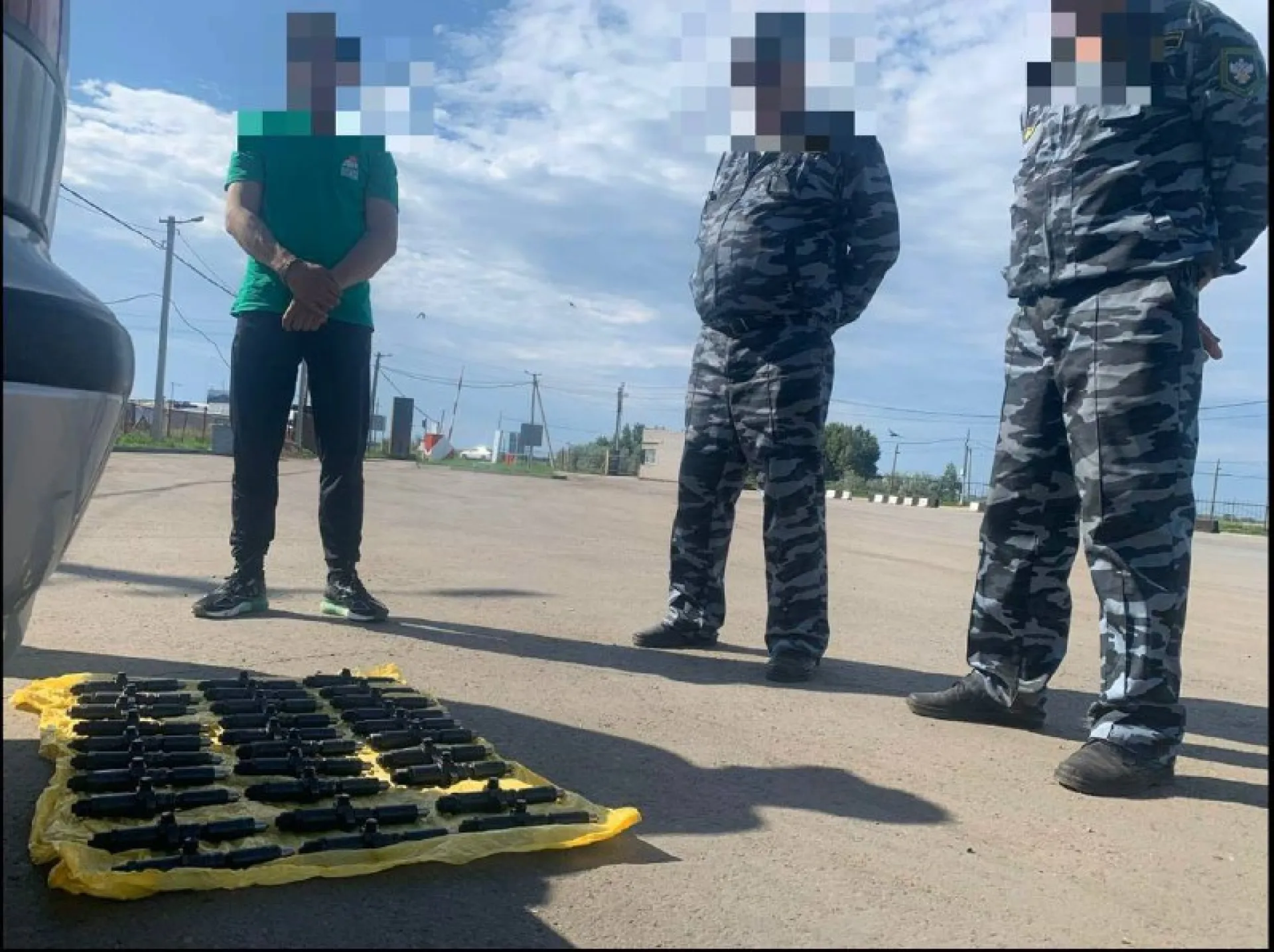 Суд в Алтайском крае приговорил двух иностранцев, которые пытались незаконно вывезти военные изделия из России