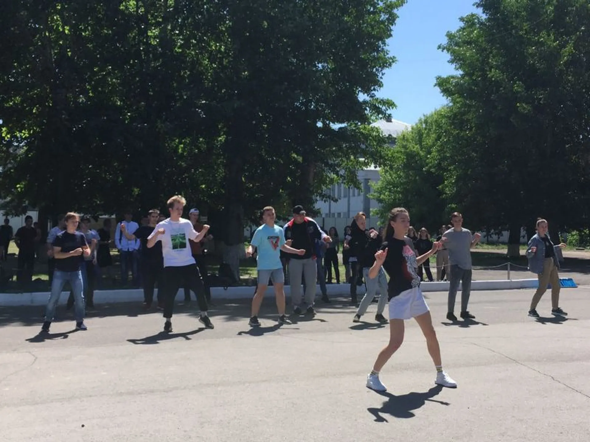 Танцевальный баттл, посвященный здоровому образу жизни, прошел в Барнауле
