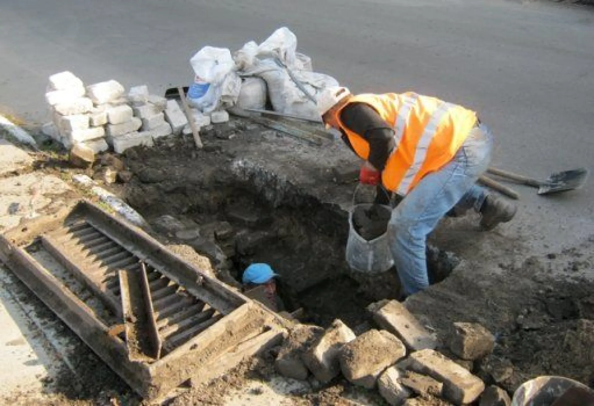 Две улицы перекроют в Барнауле