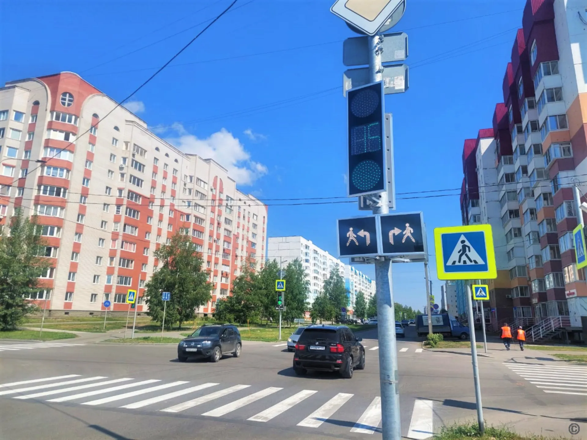 Новый светофор начал работать на перекрёстке в Барнауле