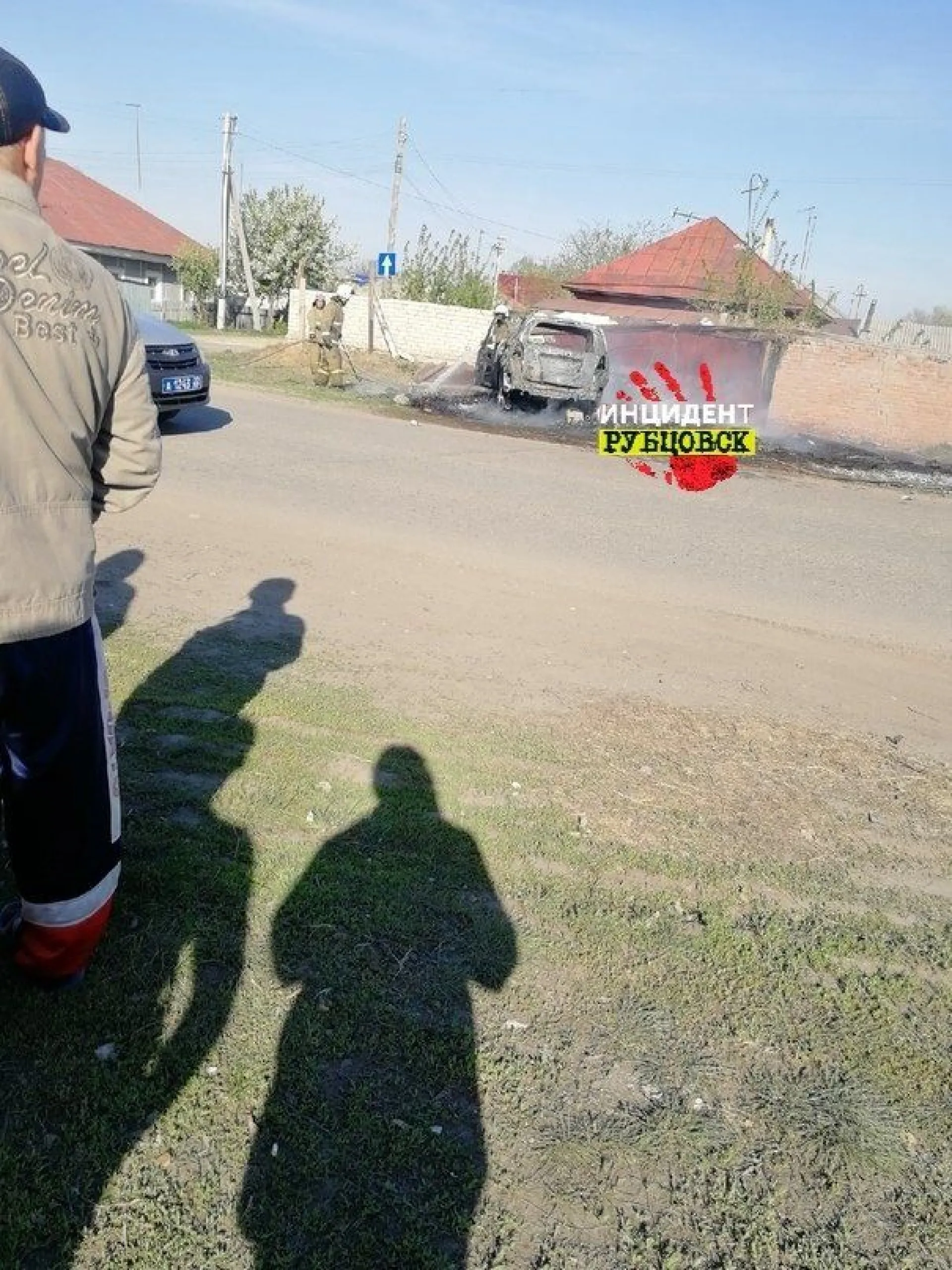Автомобиль загорелся в результате ДТП в Рубцовске Автомобиль загорелся в результате ДТП в Рубцовске