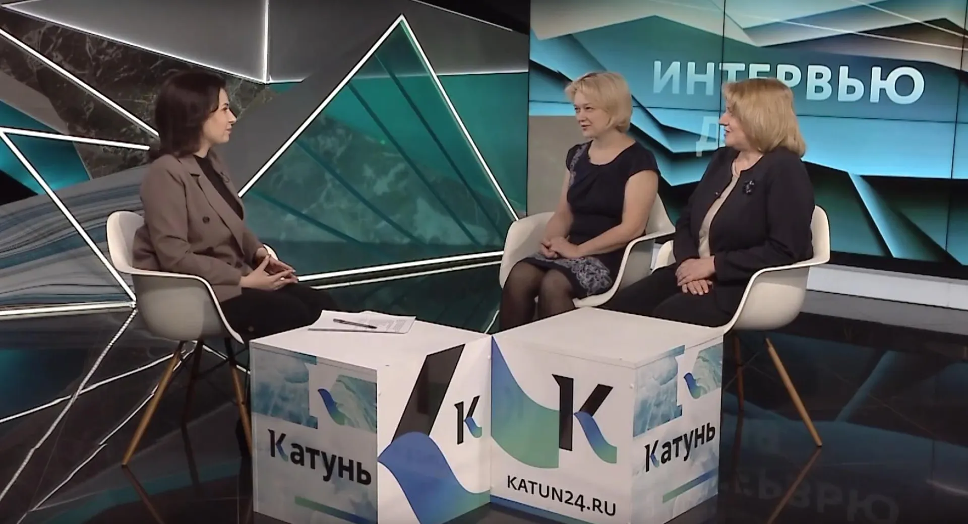 Светлана Максимова и Дарья Омельченко: о миграционной политике и адаптации иностранных граждан в Алтайском крае