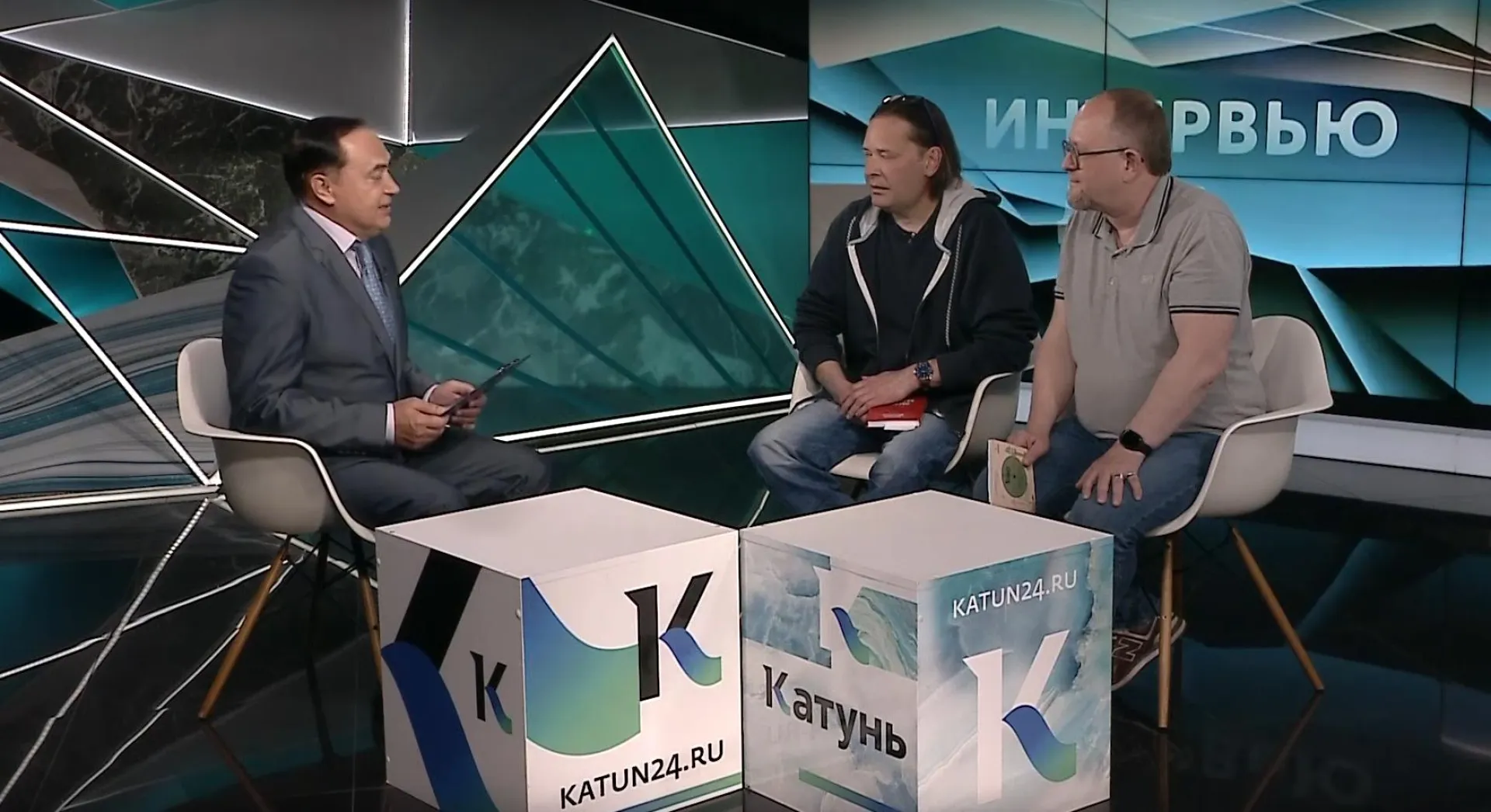«Интервью дня»: поэты Герман Титов и Дмитрий Мельников