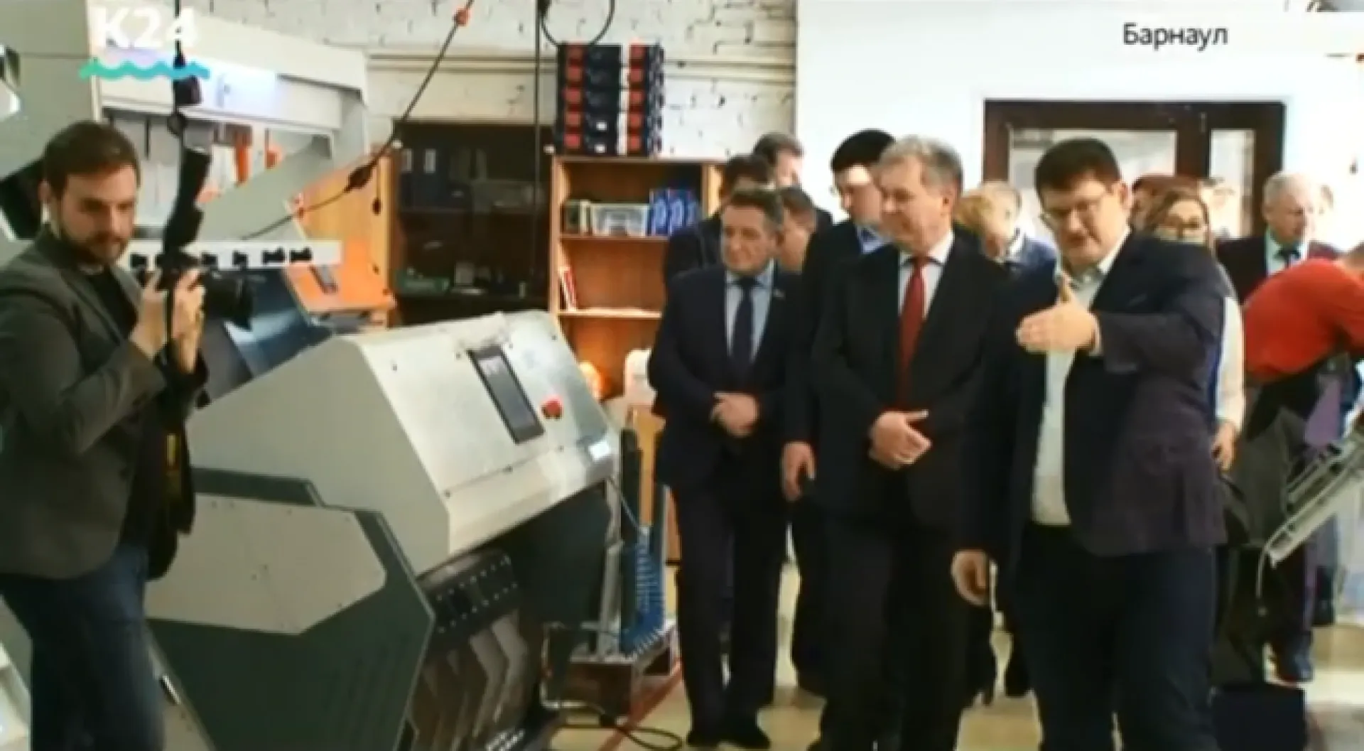 Новые аппараты автоматической сортировки мусора показали в Алтайском крае