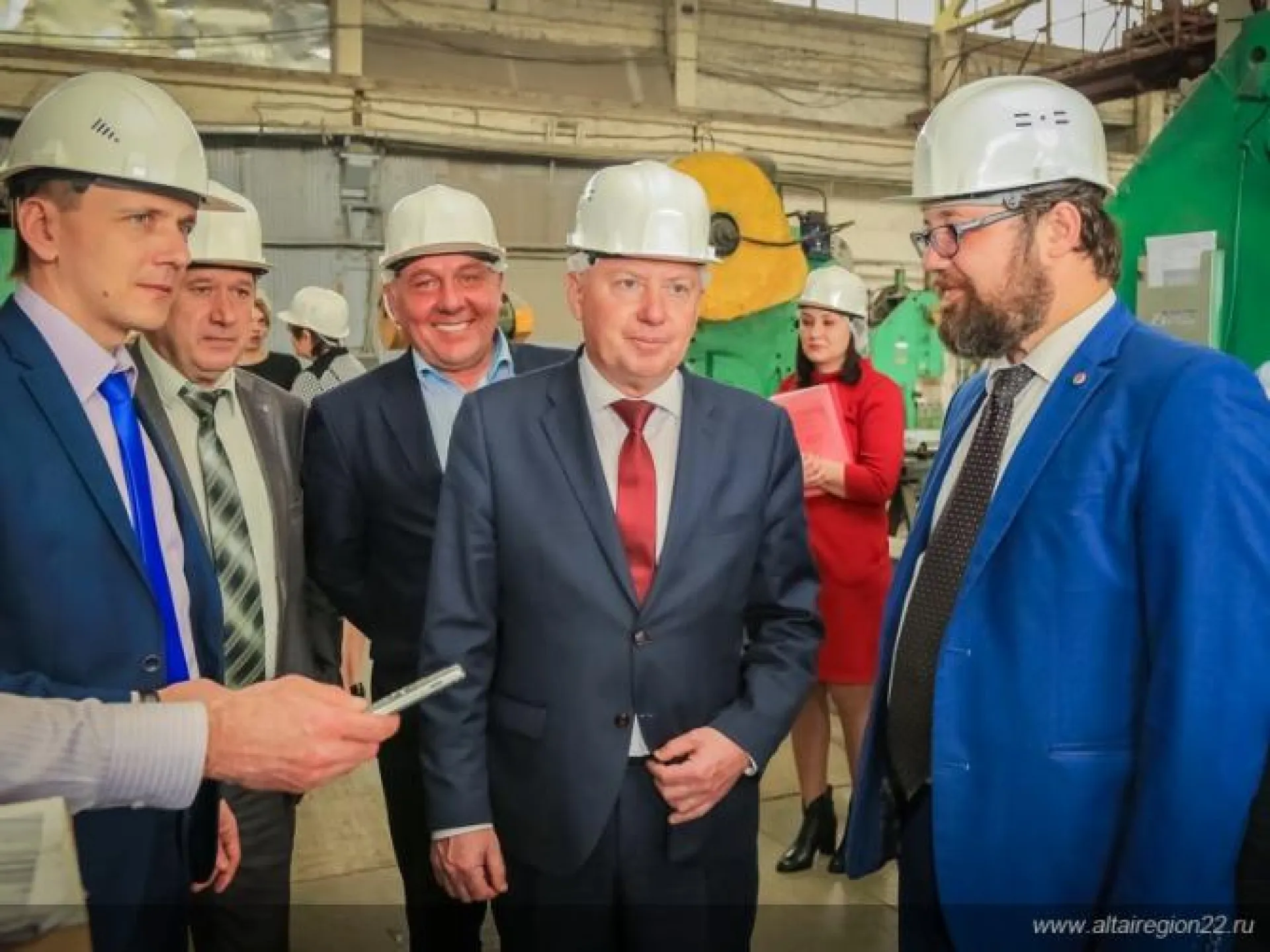Алтайское предприятие потратило на улучшение условий и охрану труда более 700 тыс. рублей Алтайское предприятие потратило на улучшение условий и охрану труда более 700 тыс. рублей