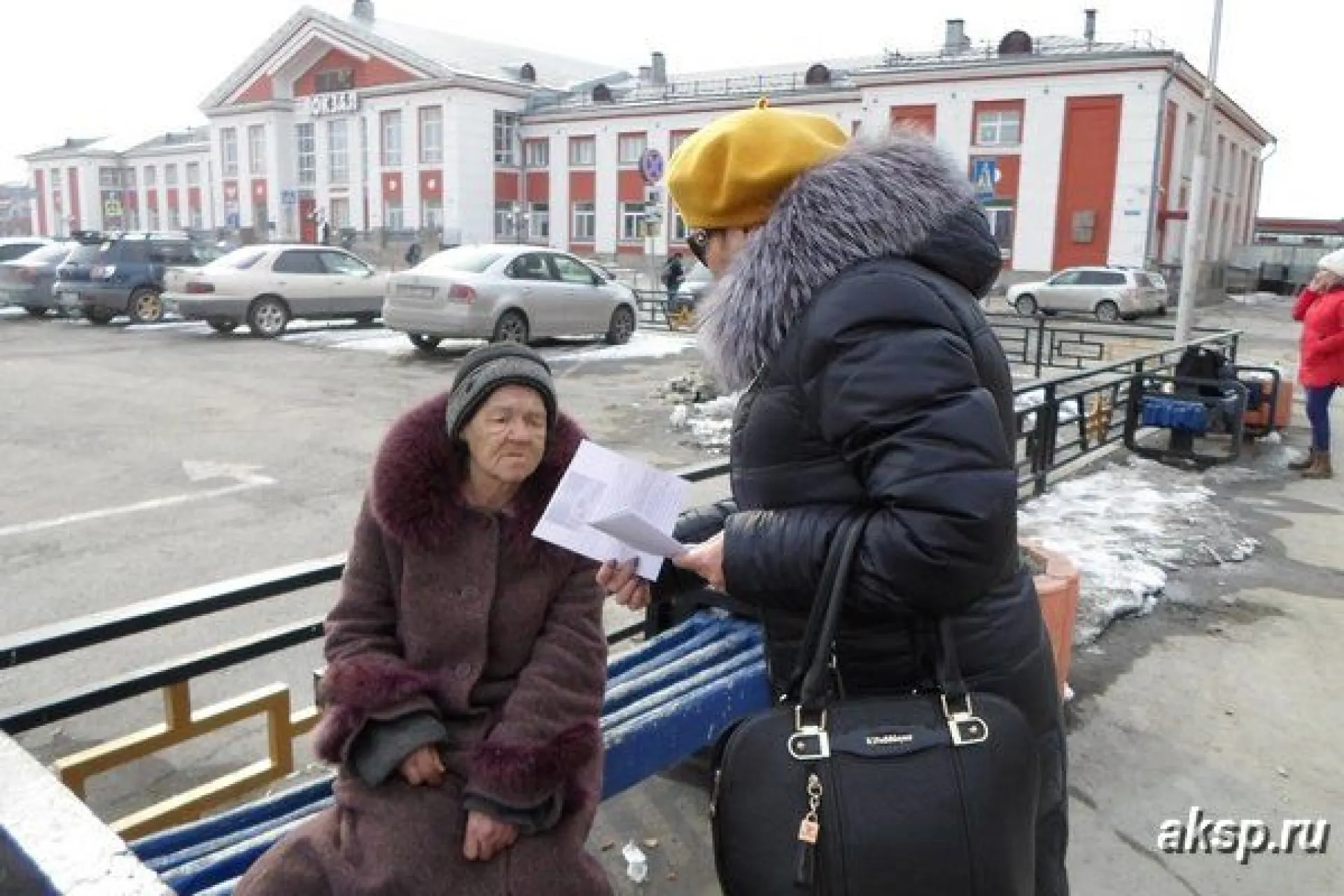 Социальный рейд, направленный на помощь бездомным людям, провели в Барнауле