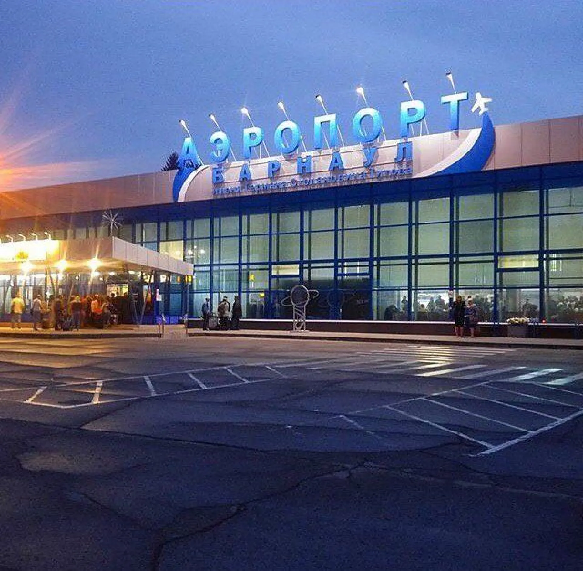 Все авиарейсы из Барнаула в Москву задерживаются на неопределенное время Все авиарейсы из Барнаула в Москву задерживаются на неопределенное время