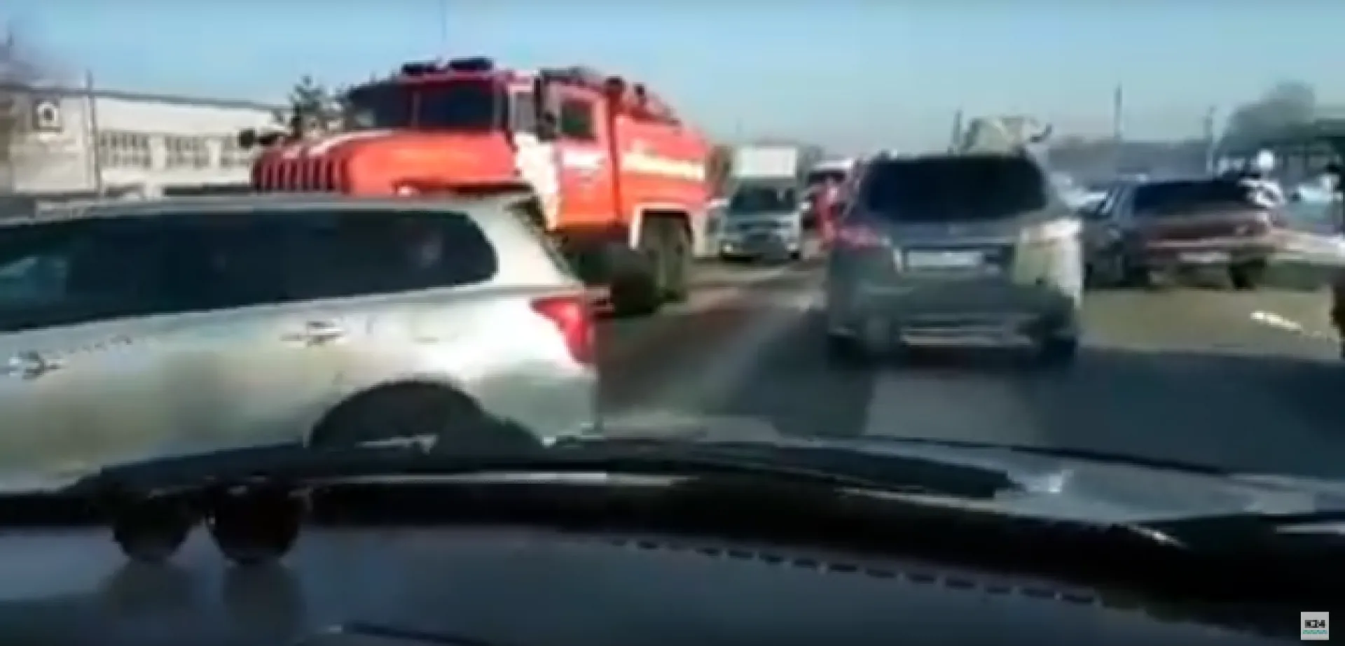 Стали известны подробности ДТП, произошедшего на улице Власихинской в Барнауле Стали известны подробности ДТП, произошедшего на улице Власихинской в Барнауле