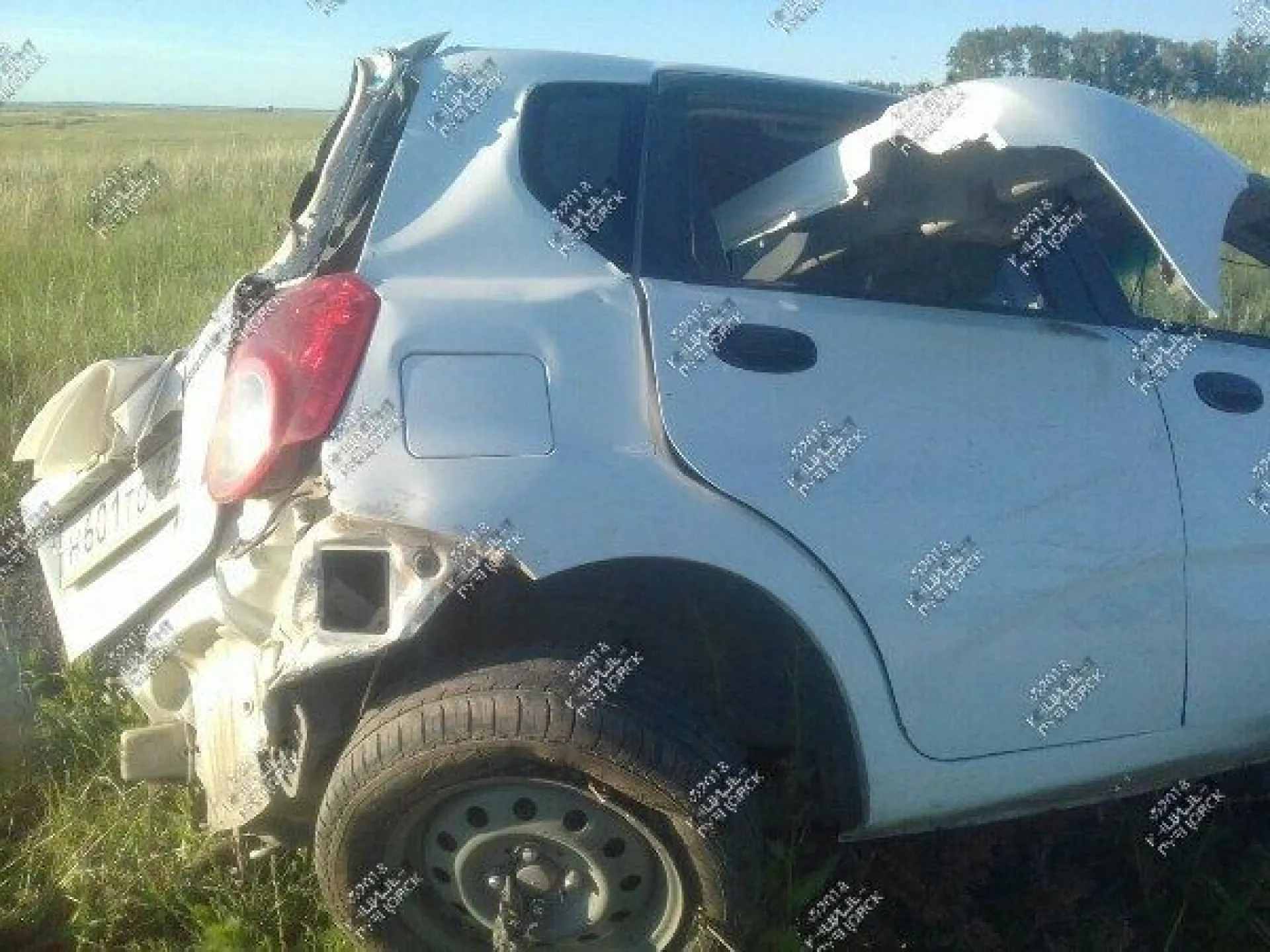 Легковой автомобиль слетел с трассы под Рубцовском