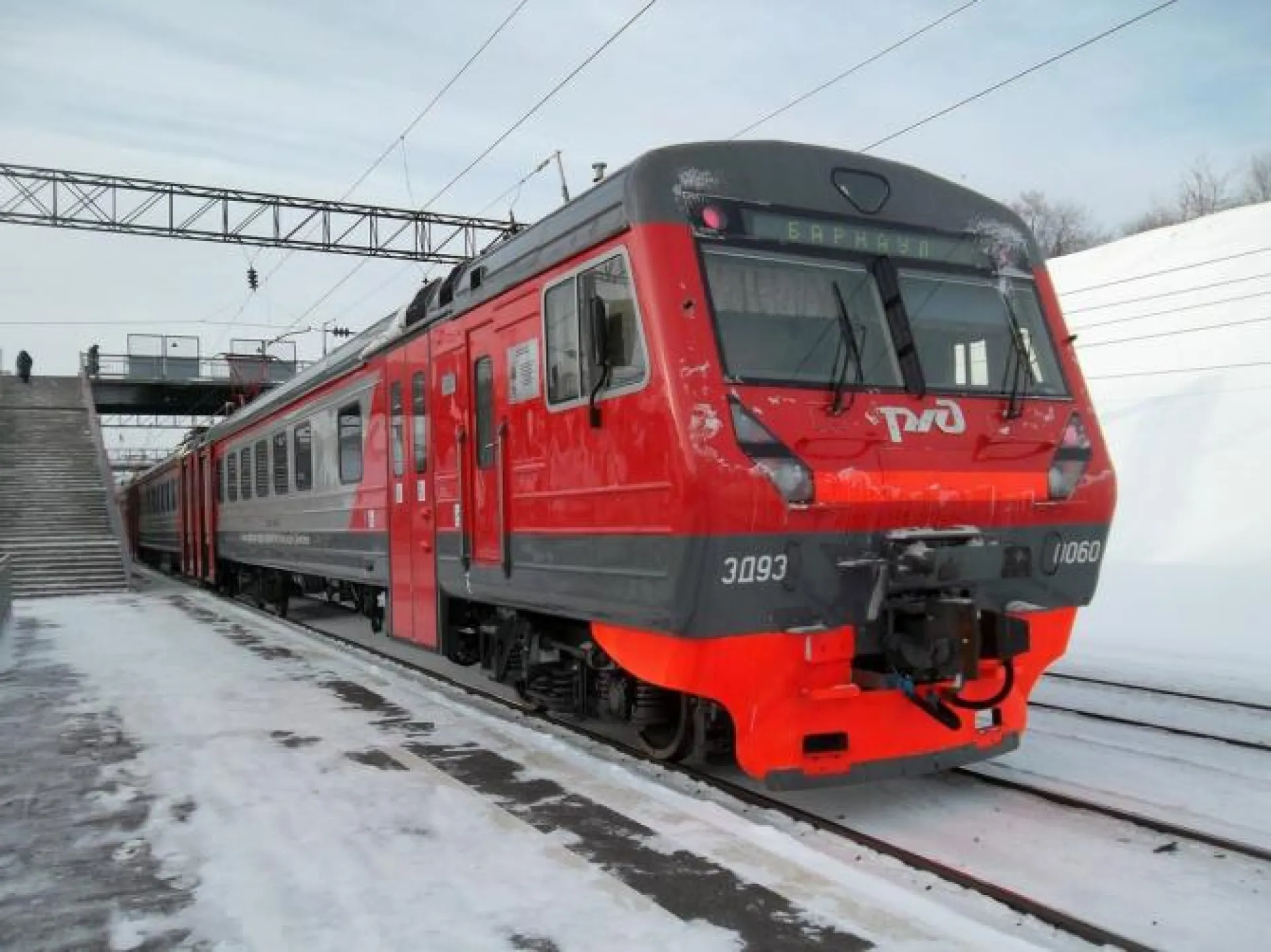 Скидка на пригородные поезда будет действовать в праздничные дни в Барнауле Скидка на пригородные поезда будет действовать в праздничные дни в Барнауле