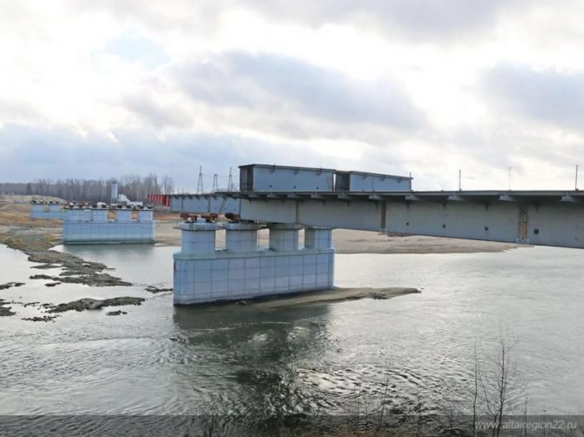 Новый мост через реку Чумыш откроют в Алтайском крае