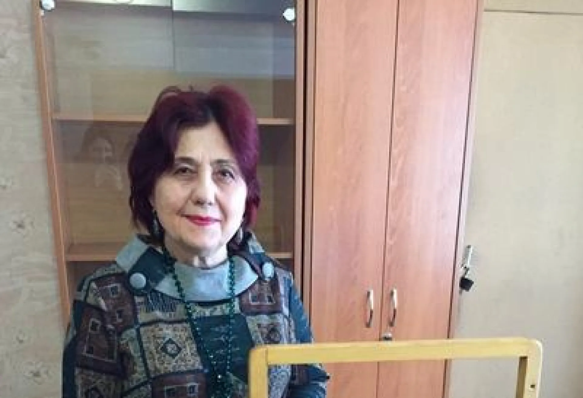 «Серебряные» волонтеры пришли на помощь жительнице Барнаула