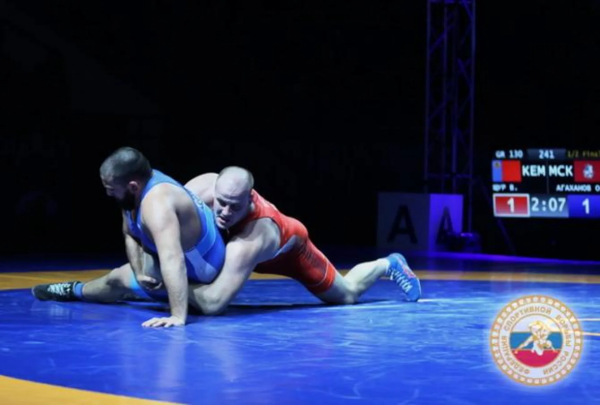 Алтайский борец Виталий Щур впервые в карьере стал чемпионом России
