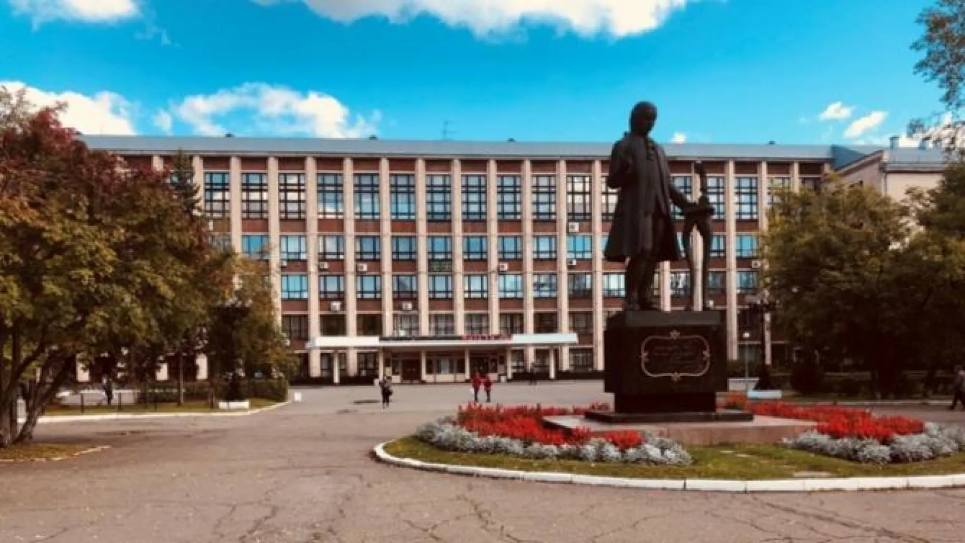 АлтГТУ вошел в ТОП-100 популярных вузов России