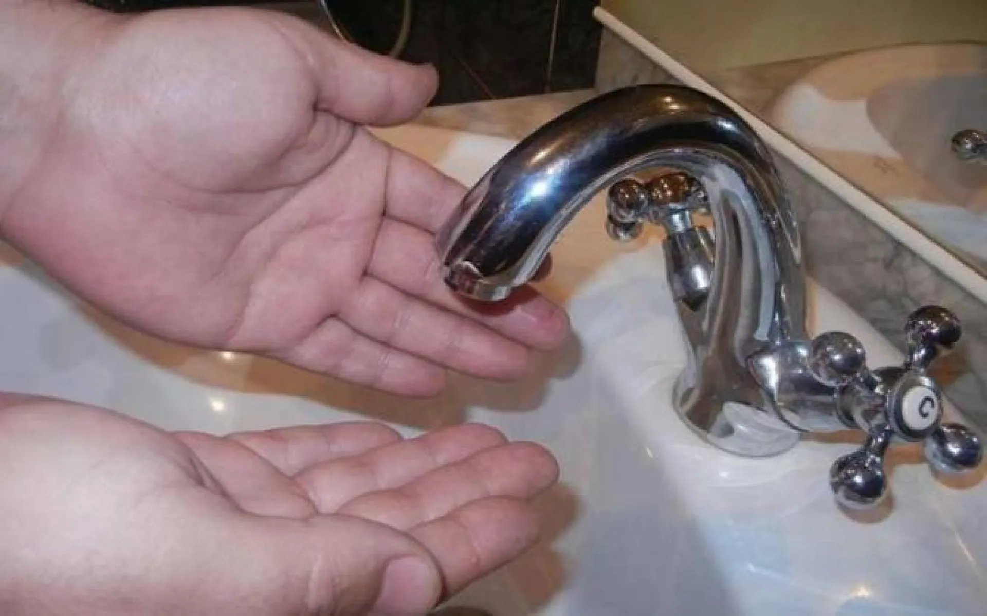 Горячую воду вновь отключат в Барнауле