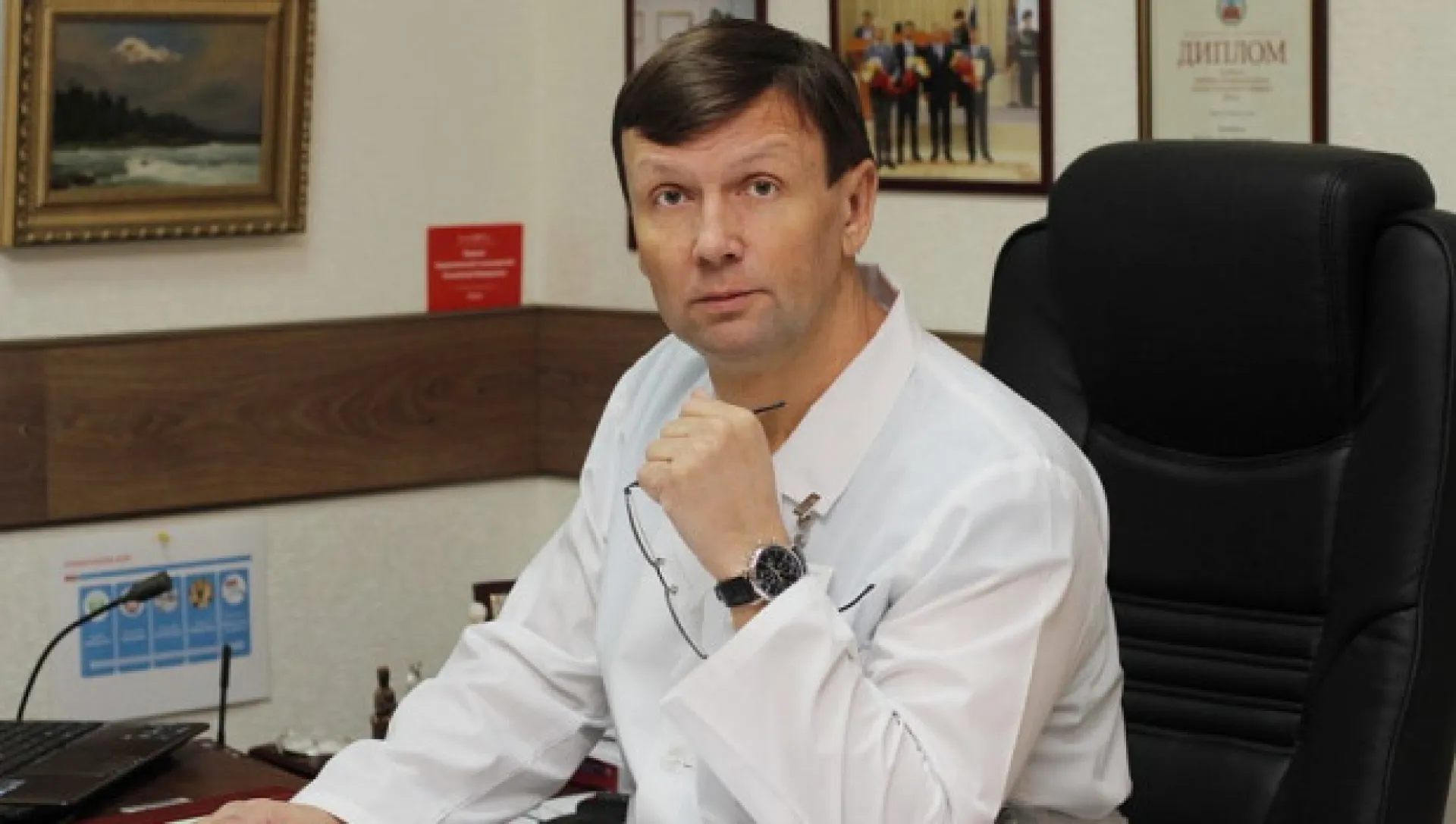 Умер главный хирург Алтайского края Владислав Бомбизо