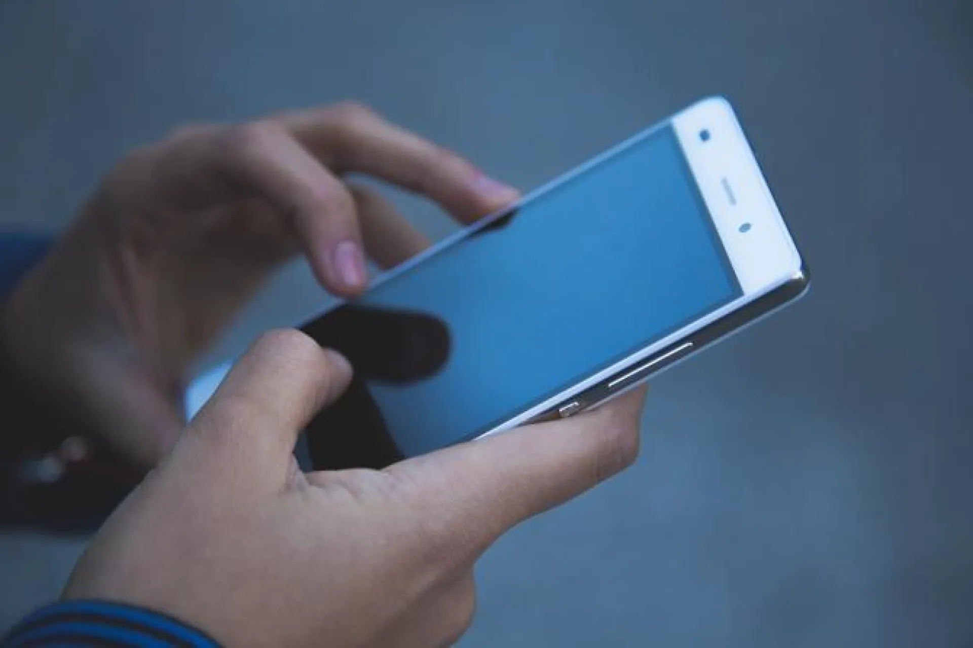 УФАС оштрафовало оператора связи за рассылку рекламных SMS на 100 тысяч рублей