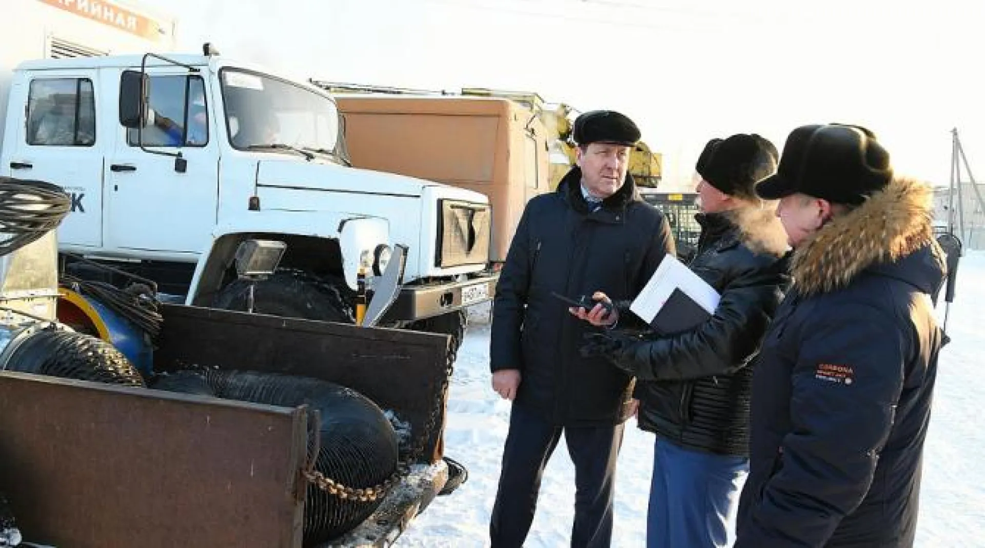 Работы по устранению коммунальных аварий в Барнауле находятся под контролем главы города
