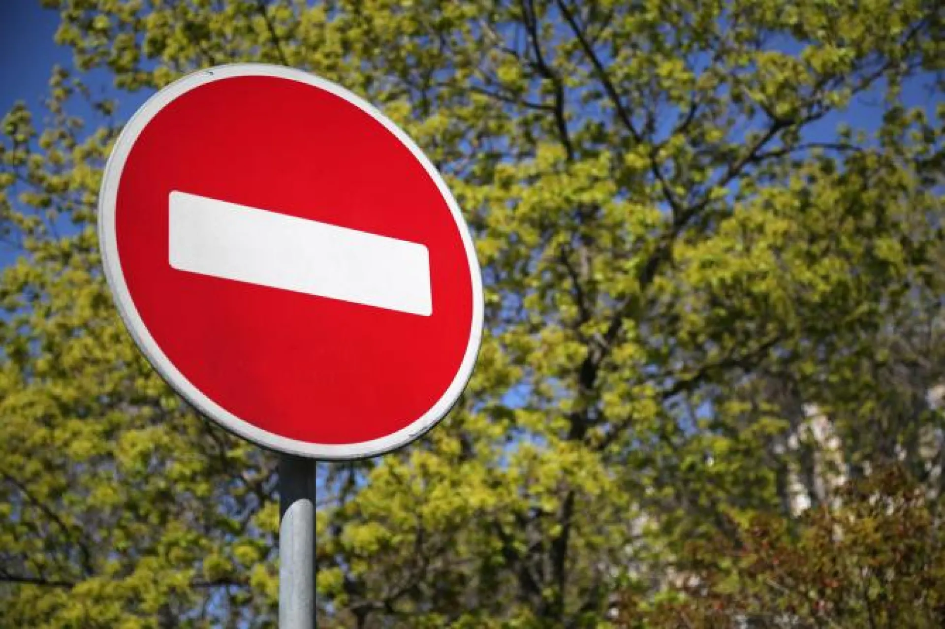 Движение автомобилей по коммунальному мосту ограничат в Барнауле Движение автомобилей по коммунальному мосту ограничат в Барнауле