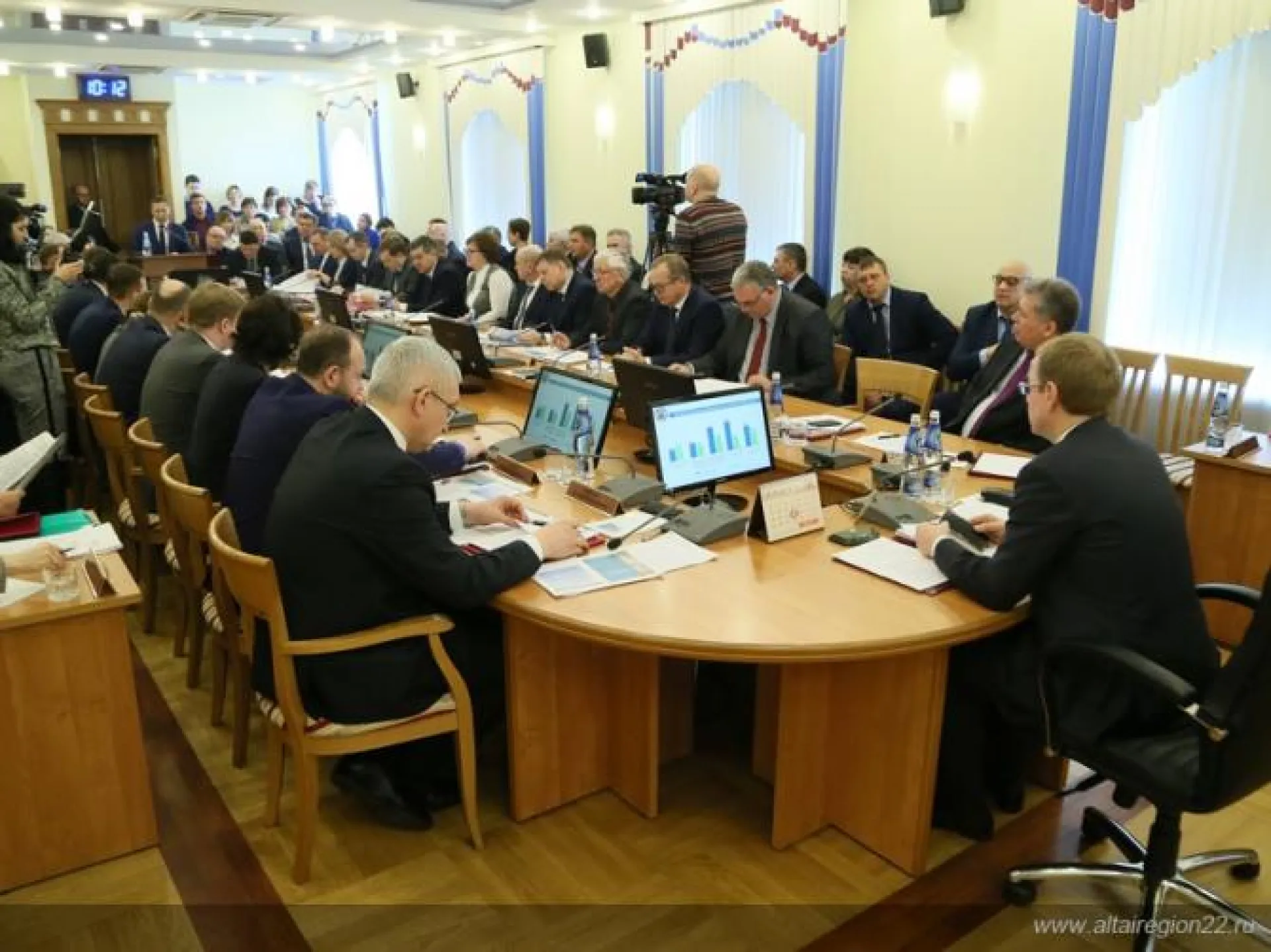 В Алтайский край направлено 179,5 миллиарда рублей на реализацию государственных программ