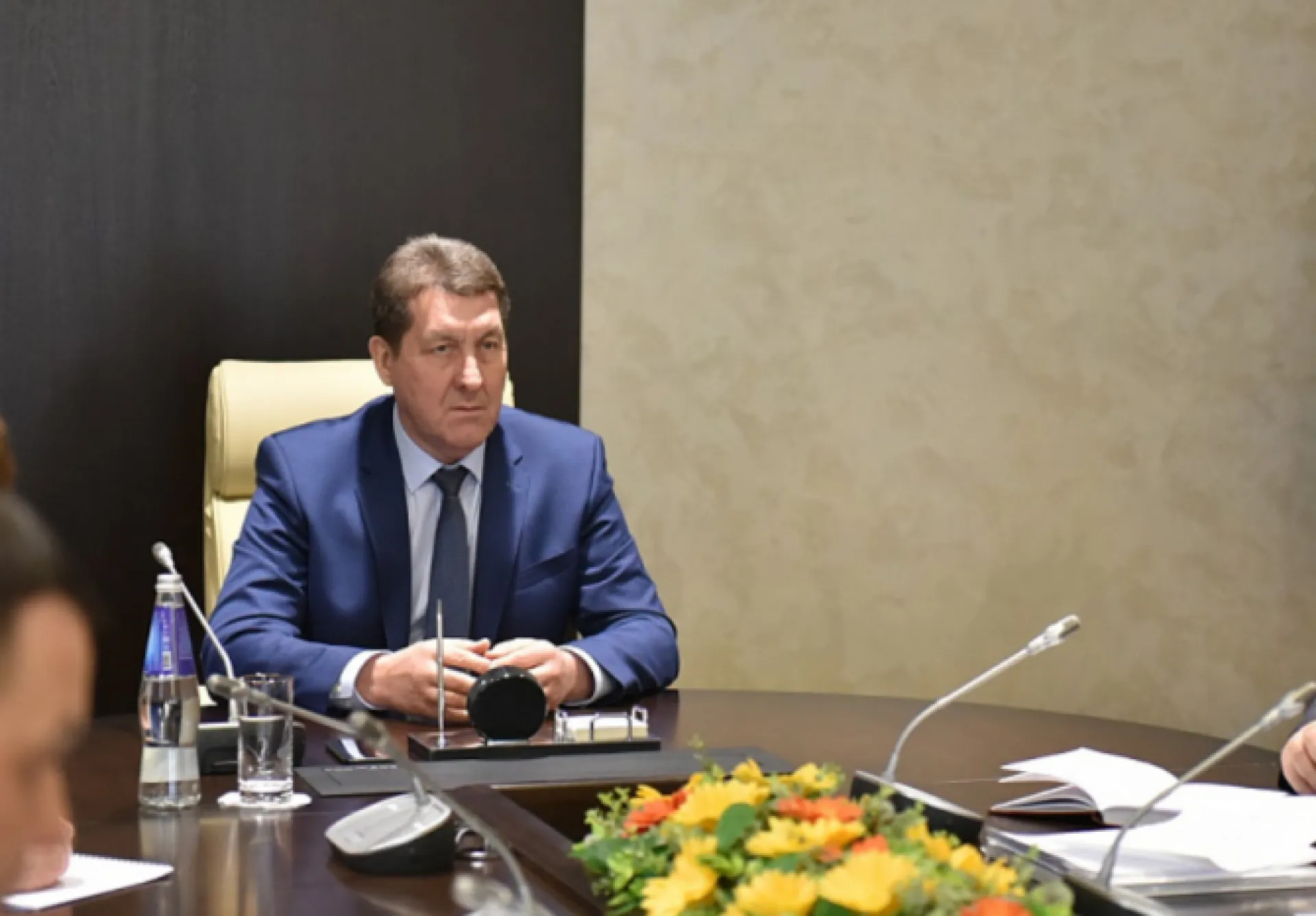 Сергей Дугин потребовал усилить меры по своевременной расчистке барнаульских улиц от снега