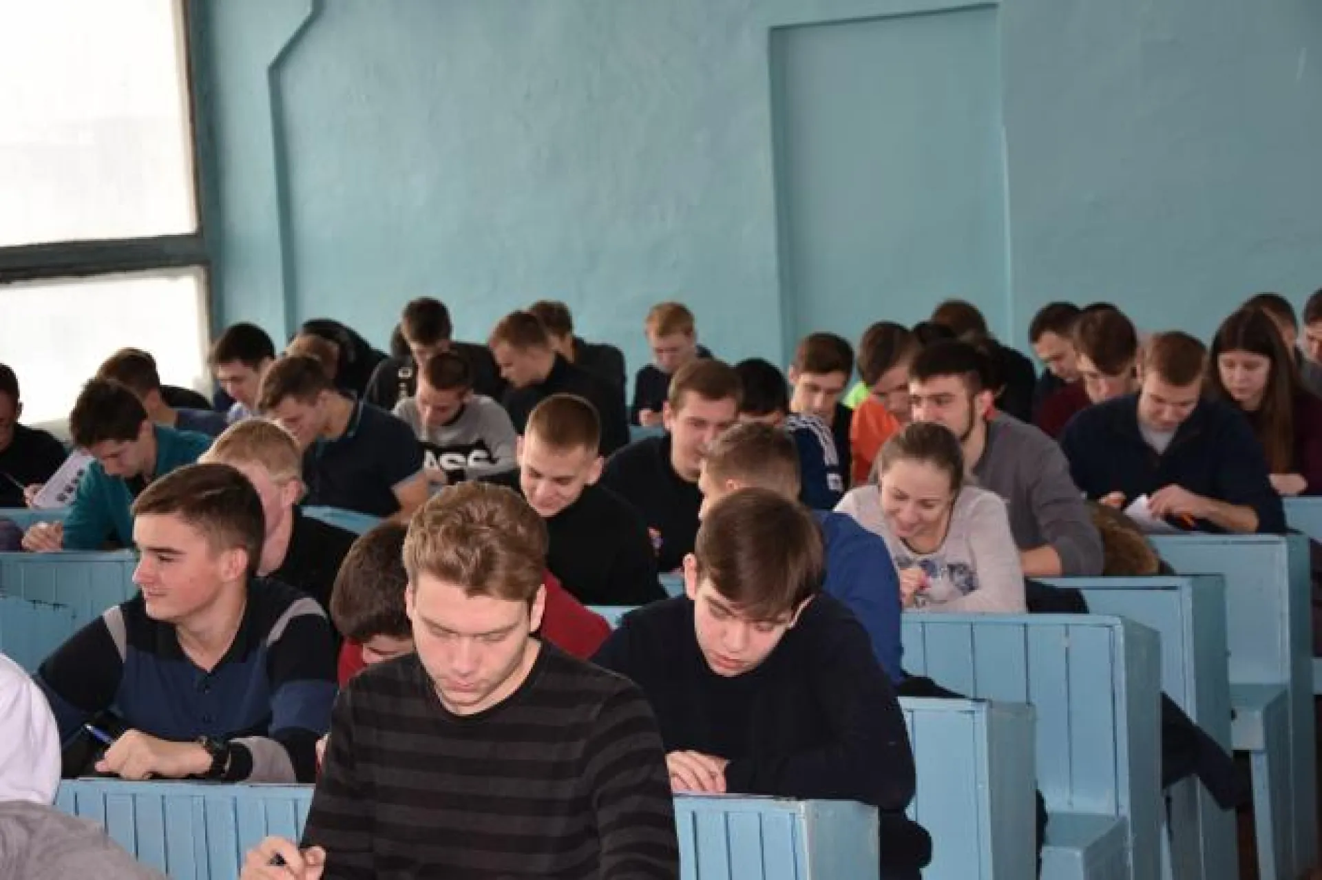 Студенты АлтГТУ написали тест по истории Алтайского края
