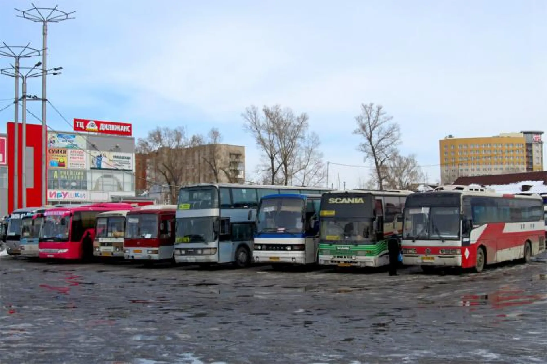 Автовокзал изменил расписание автобусов из-за резкого падения пассажиропотока в Барнауле