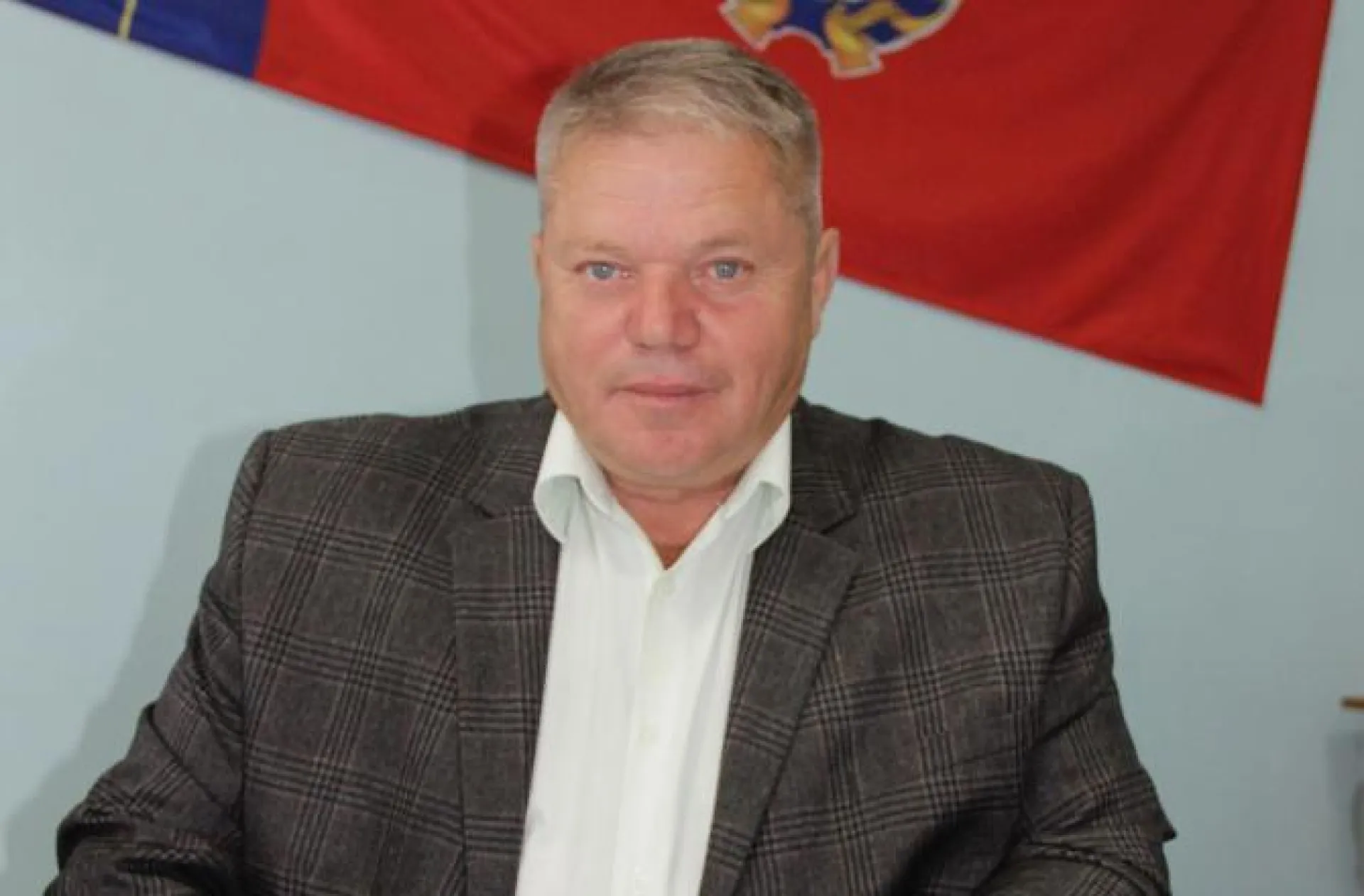 Главой Змеиногорска избран бизнесмен Эдуард Савинов Главой Змеиногорска избран бизнесмен Эдуард Савинов