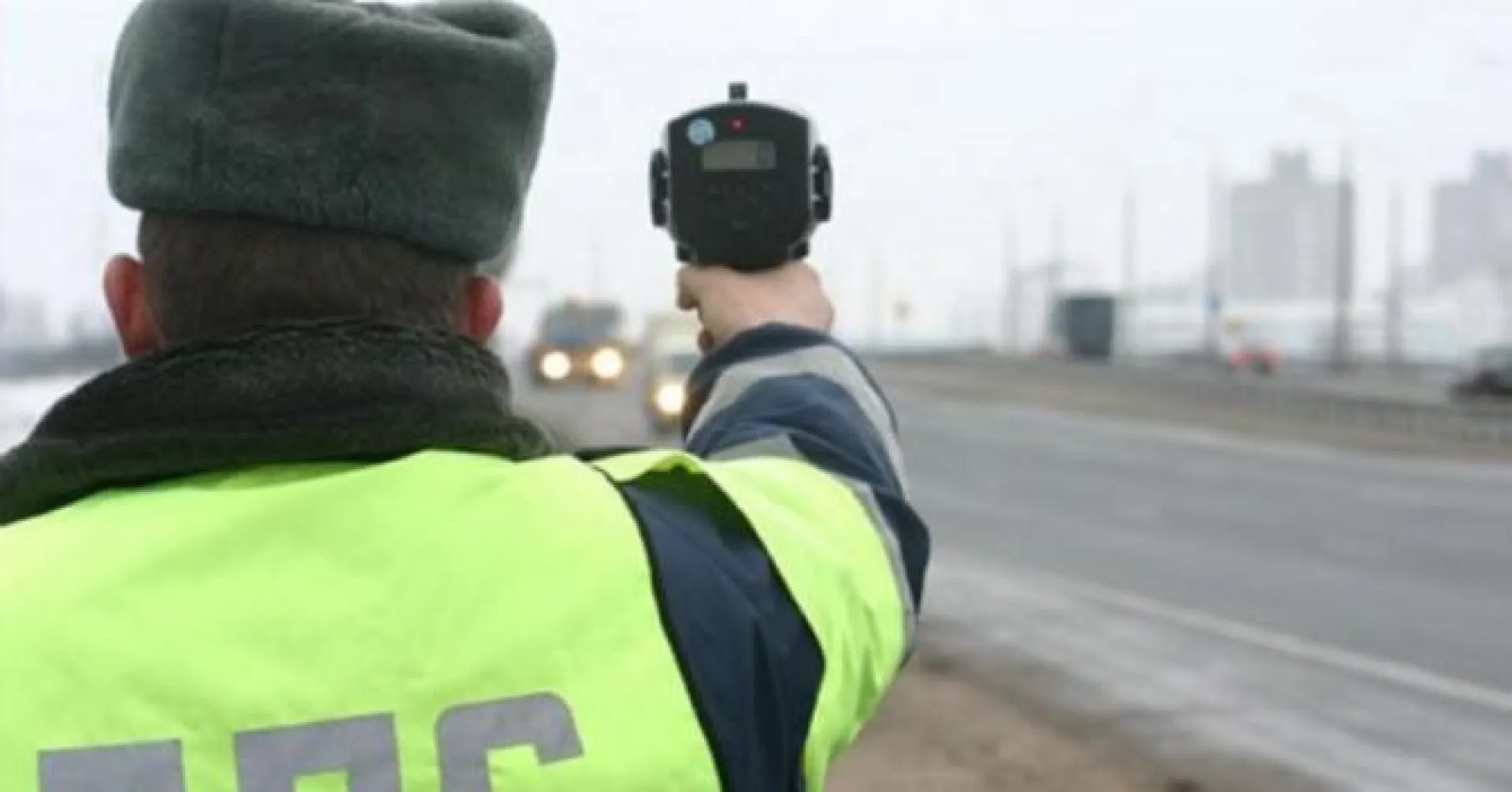 Полицейские с радарами дежурят на главных улицах Барнаула