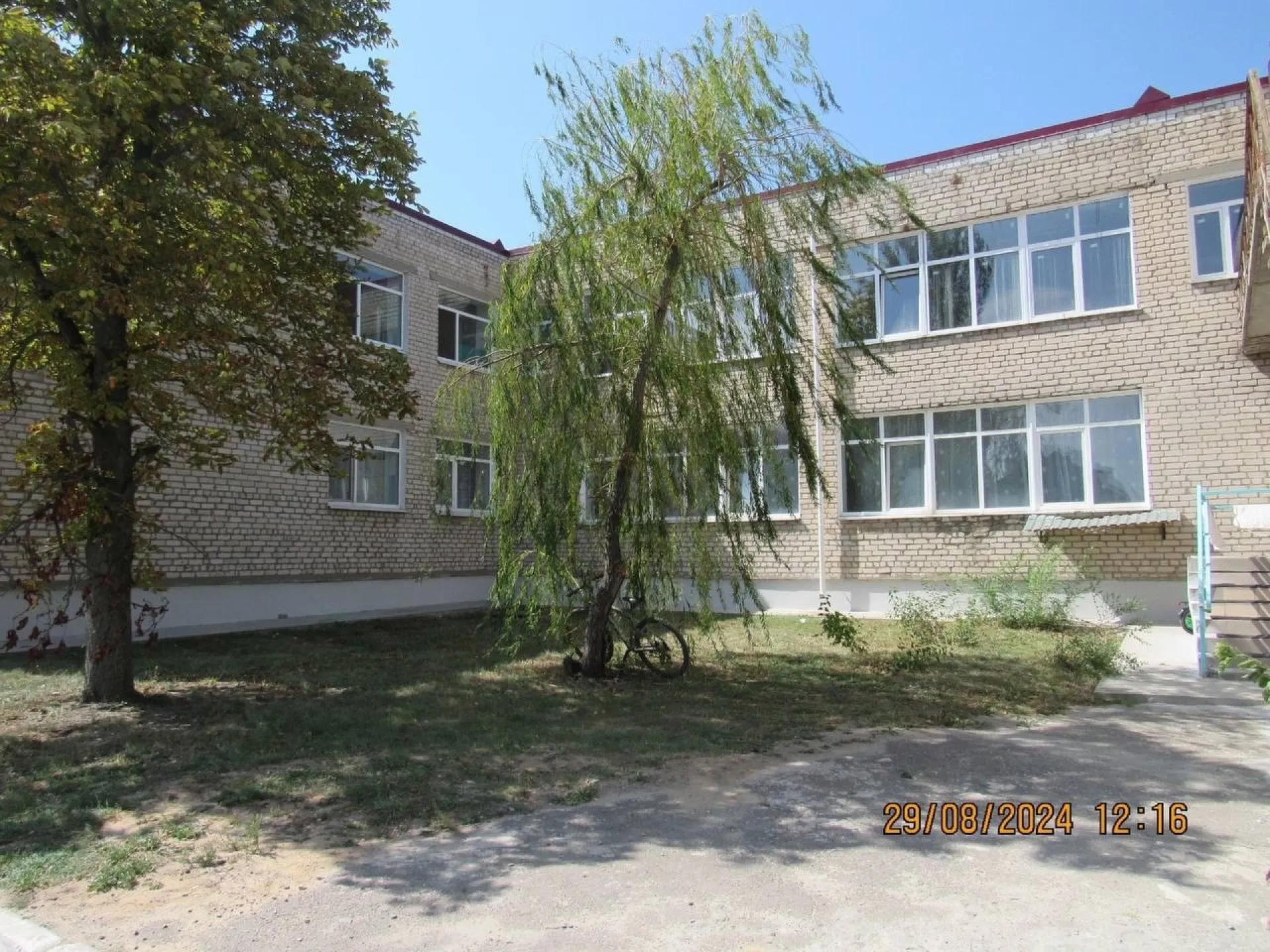 24 дома и 3 школы восстановят алтайские строители в ЛНР в следующем году