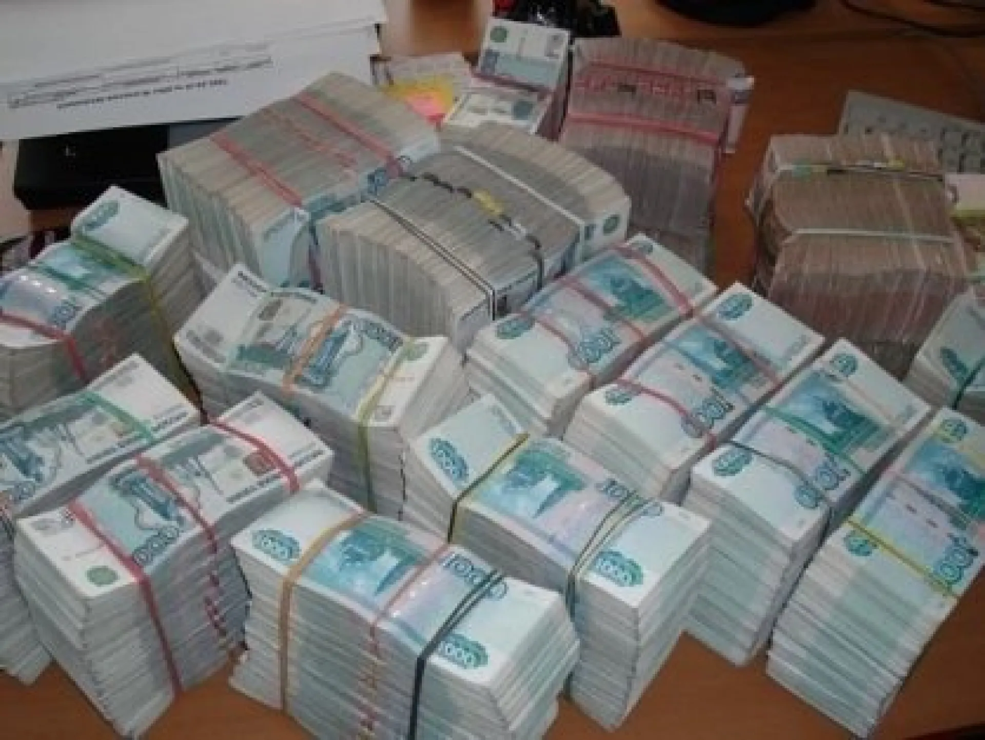 Расследование в отношении бывшего директора управляющей компании из Барнаула, похитившей 43 миллиона рублей, было завершено