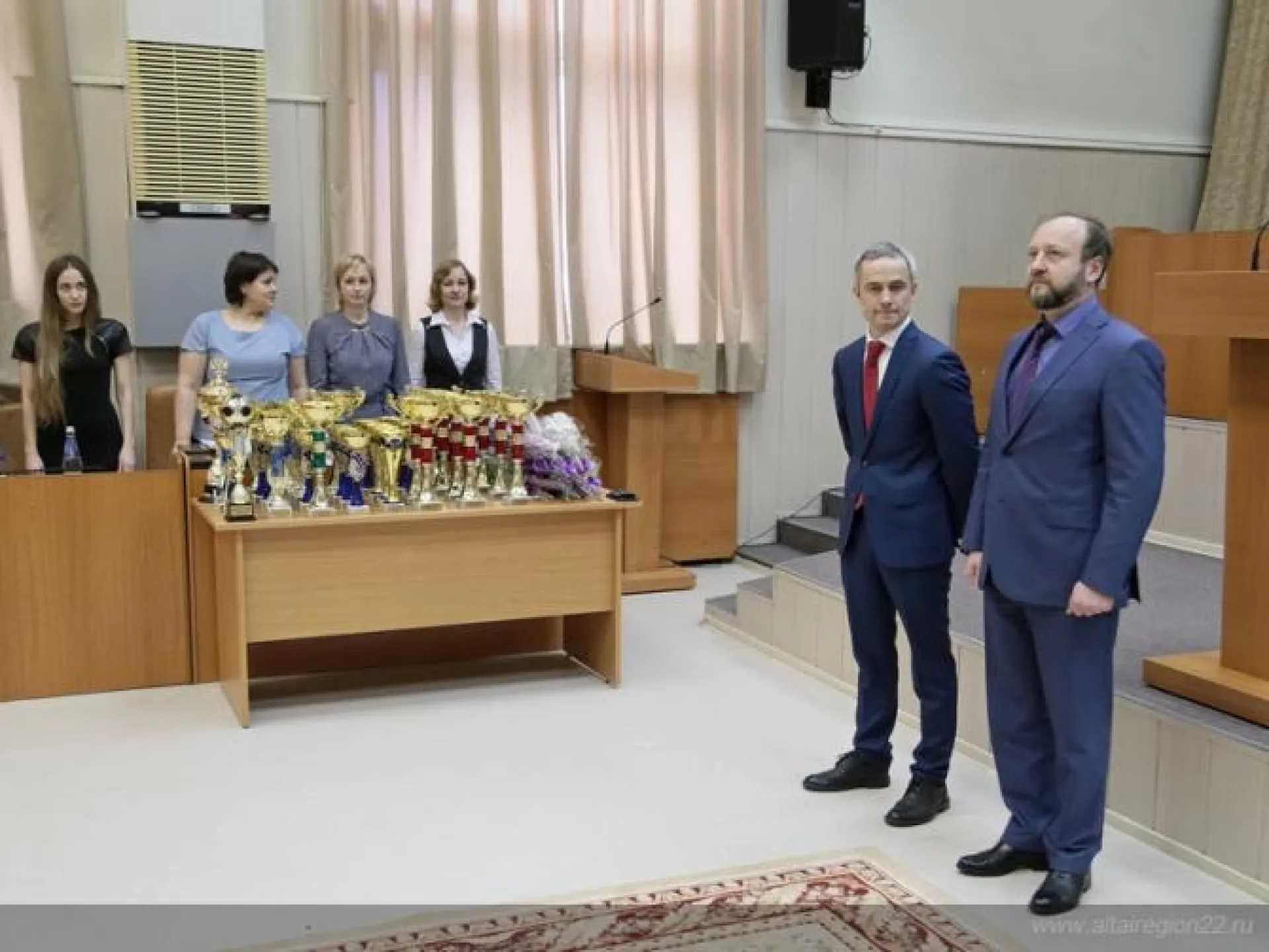 Церемония награждения лучших спортсменов прошла в Алтайском крае Церемония награждения лучших спортсменов прошла в Алтайском крае