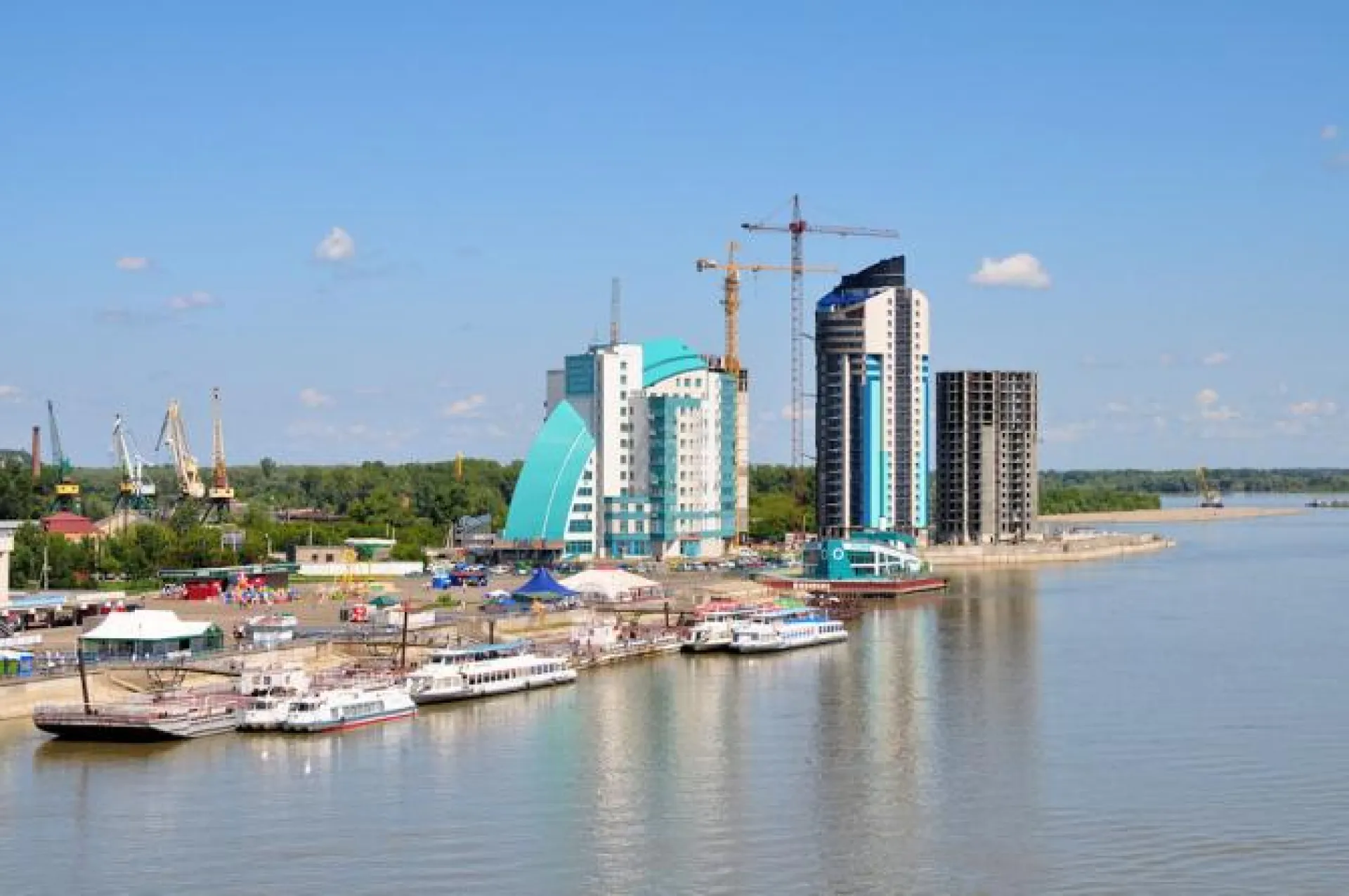 Барнаул признан самым недорогим городом для российского туризма