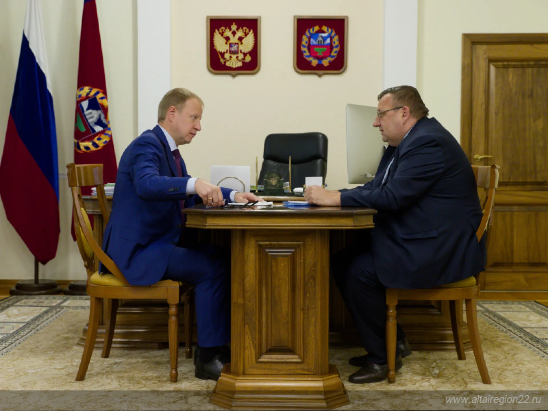Губернатор Алтайского края встретился с главой Алейска, чтобы обсудить социально-экономическое развитие города