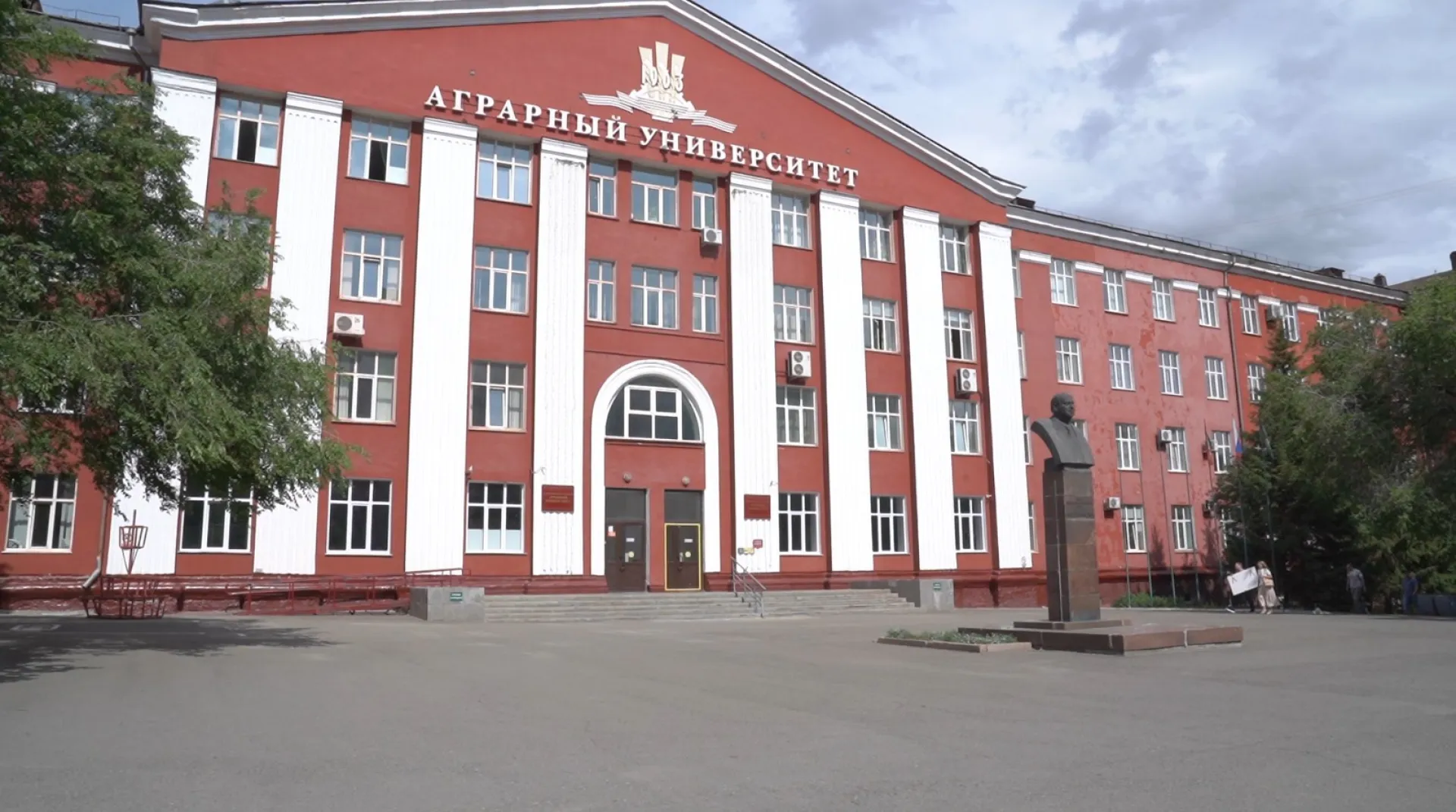 Классы для подготовки аграриев создадут в школах Алтайского края Классы для подготовки аграриев создадут в школах Алтайского края