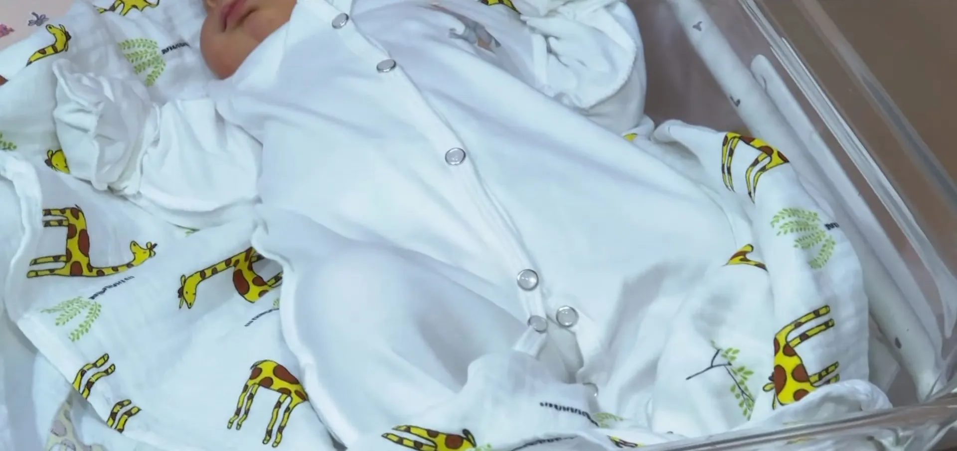 Барнаульцу вынесли приговор за травмирование ребенка во сне