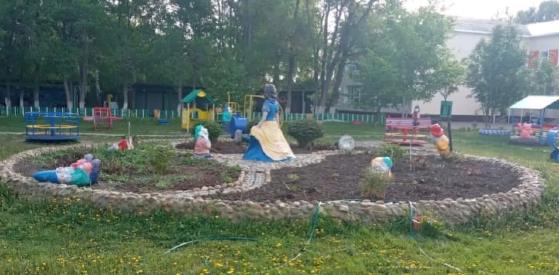Подростки устроили погром в детском саду в Шипуновском районе Подростки устроили погром в детском саду в Шипуновском районе