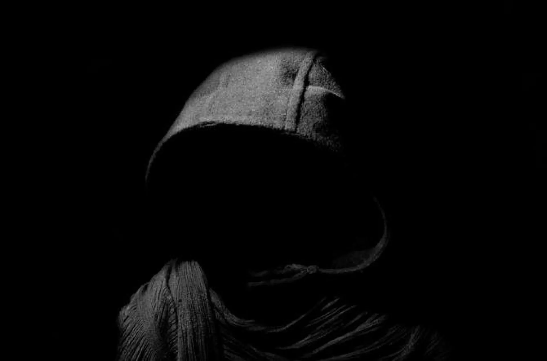 Очевидцы: неизвестный пытался похитить ребенка в Барнауле Очевидцы: неизвестный пытался похитить ребенка в Барнауле