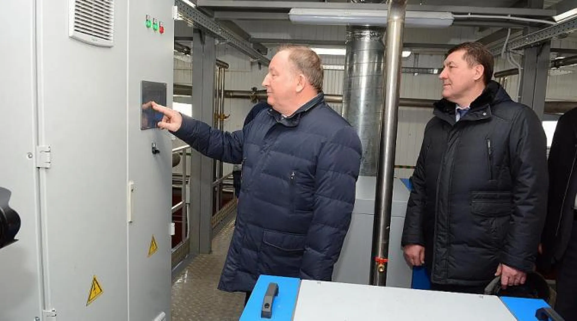 Александр Карлин и Сергей Дугин проверили новые уникальные для Сибирского федерального округа очистные сооружения Александр Карлин и Сергей Дугин проверили новые уникальные для Сибирского федерального округа очистные сооружения