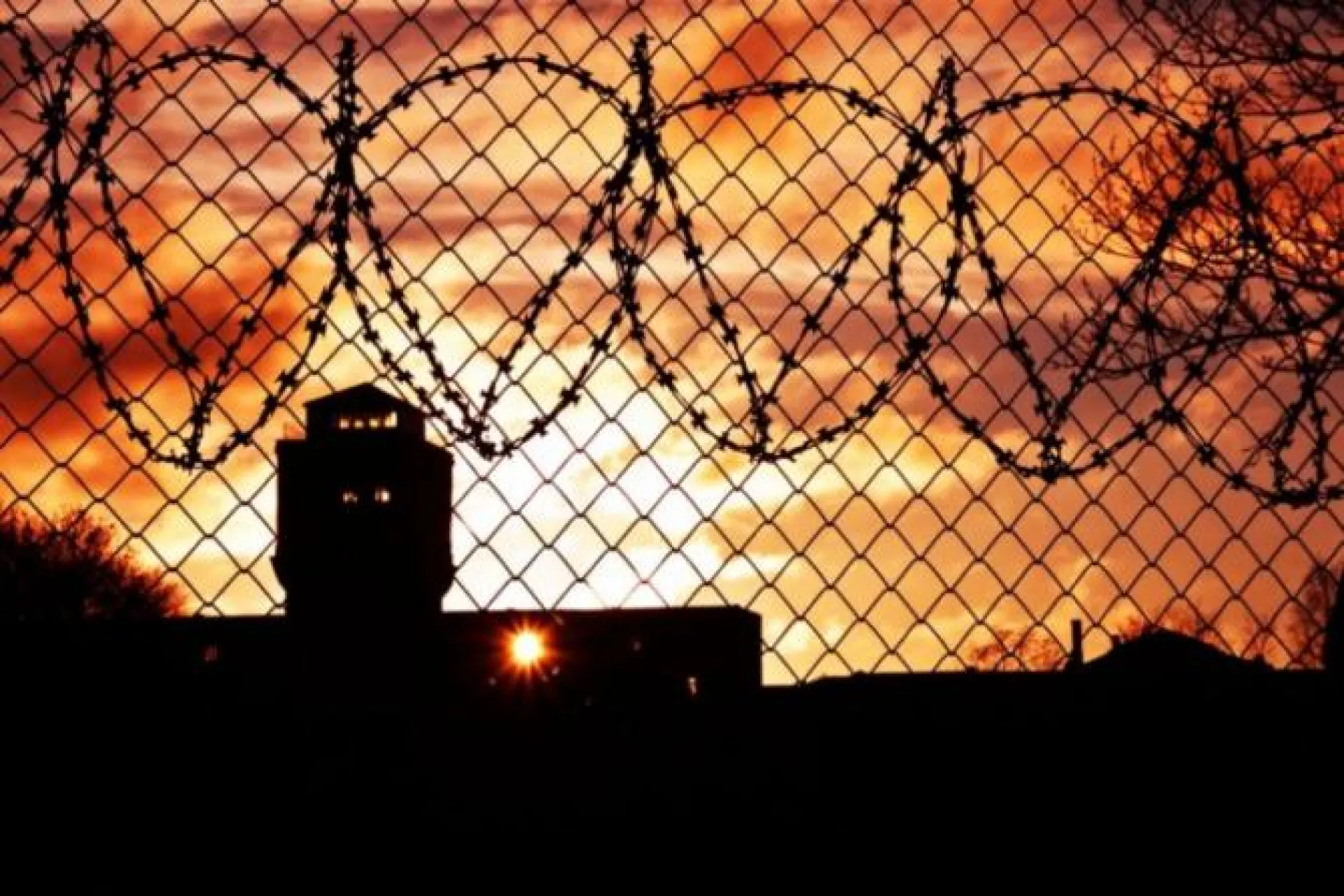 Бывший инспектор полиции осужден на 6 лет за взятки в Алтайском крае
