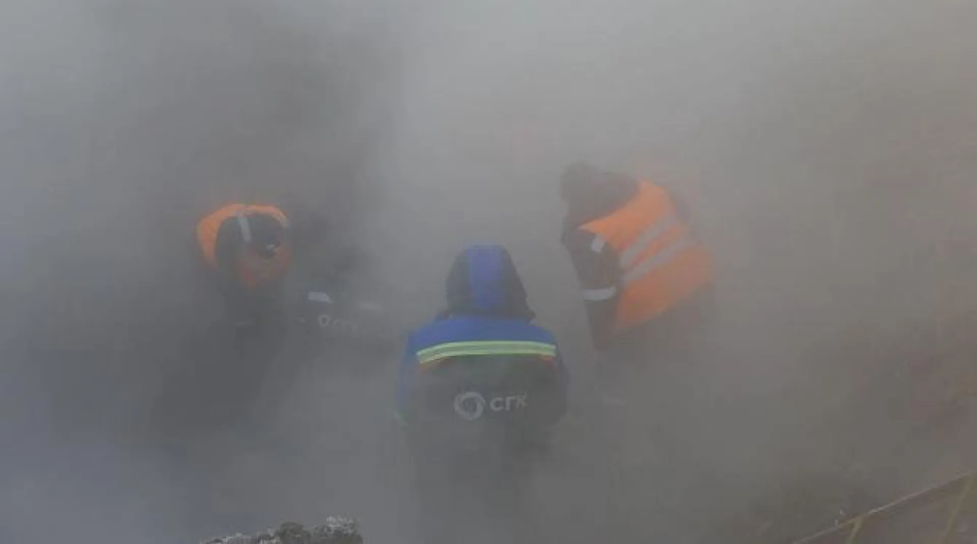 В Барнауле устраняют последствия коммунальных аварий В Барнауле устраняют последствия коммунальных аварий