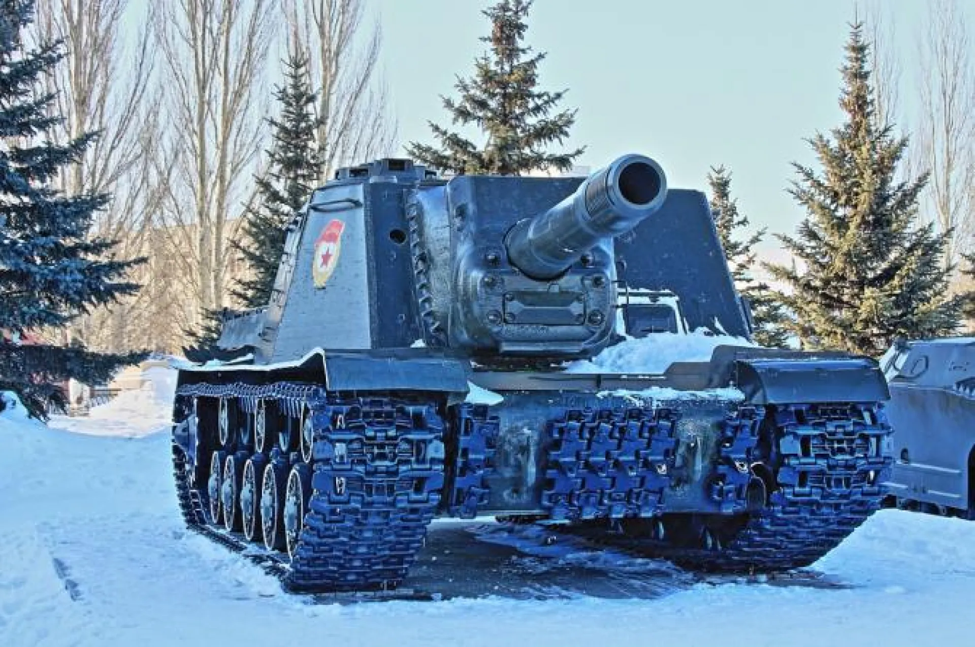 Военные колонны ограничат движение в Алтайском крае