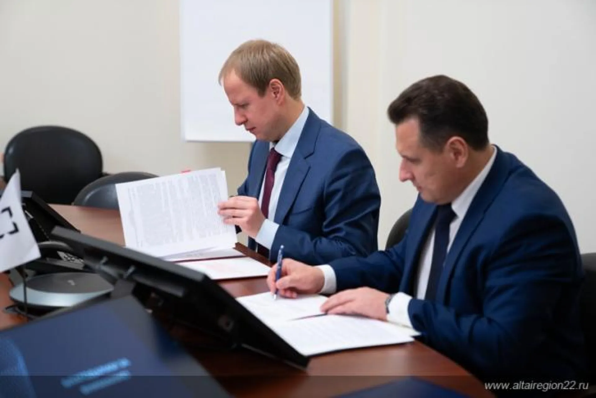 «Ростех» и правительство Алтайского края разработают новые подходы к цифровизации экономики региона «Ростех» и правительство Алтайского края разработают новые подходы к цифровизации экономики региона
