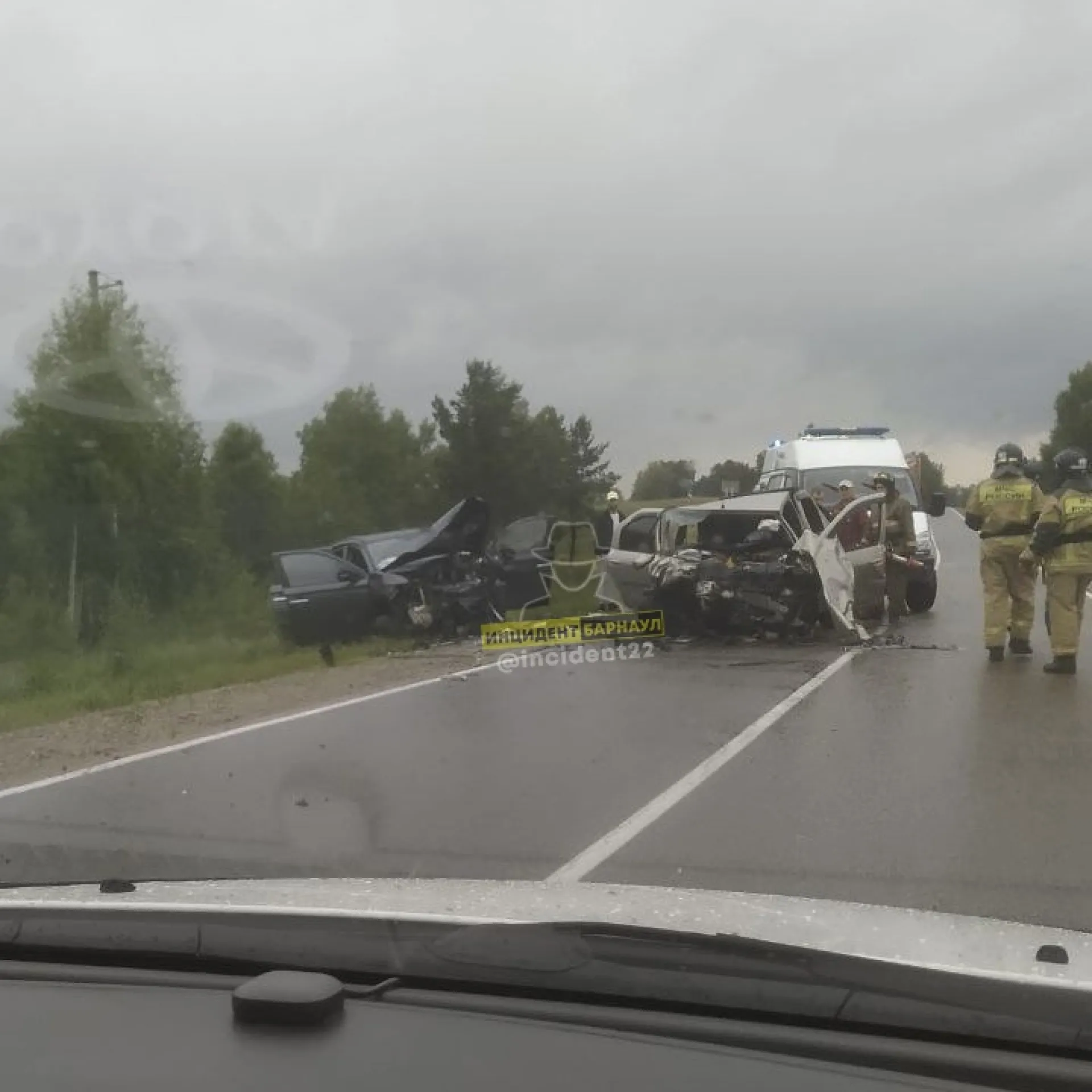 Страшное ДТП произошло под Барнаулом Страшное ДТП произошло под Барнаулом